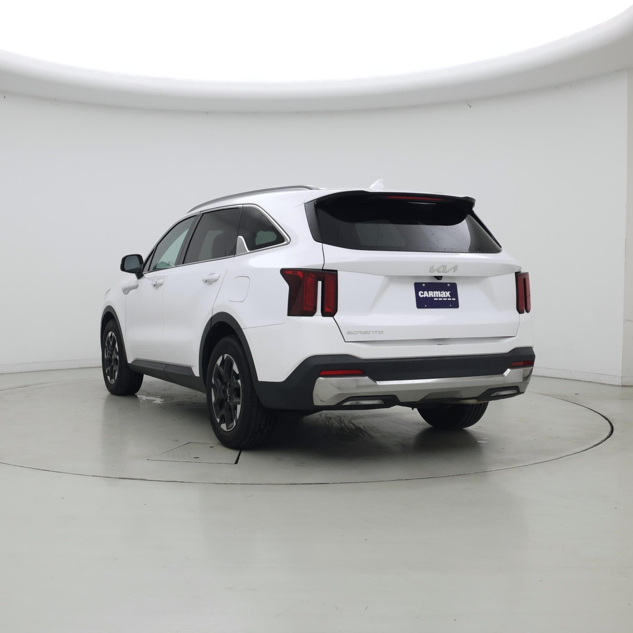 Thumbnail: 2024 Kia Sorento - 2