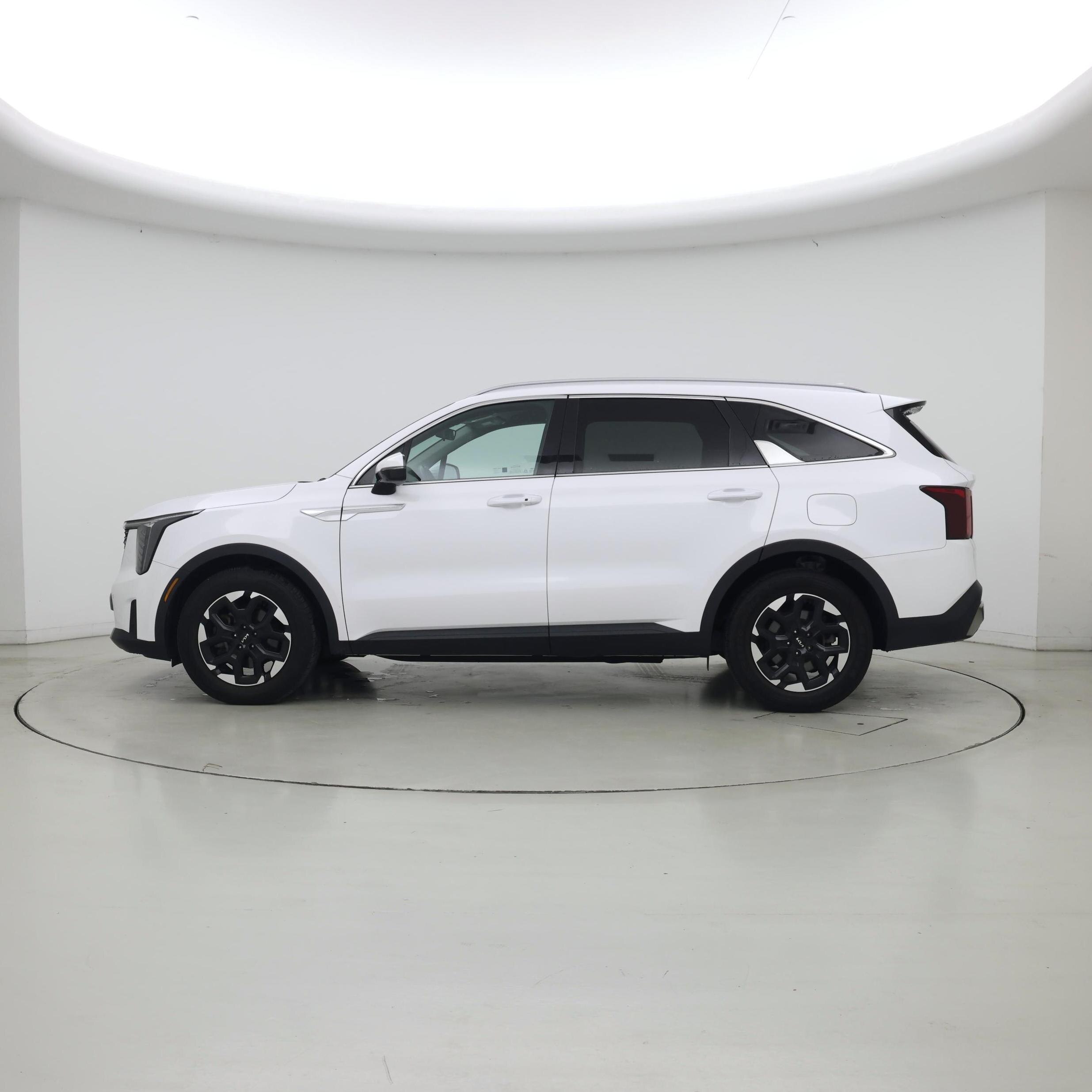 Thumbnail: 2024 Kia Sorento - 3