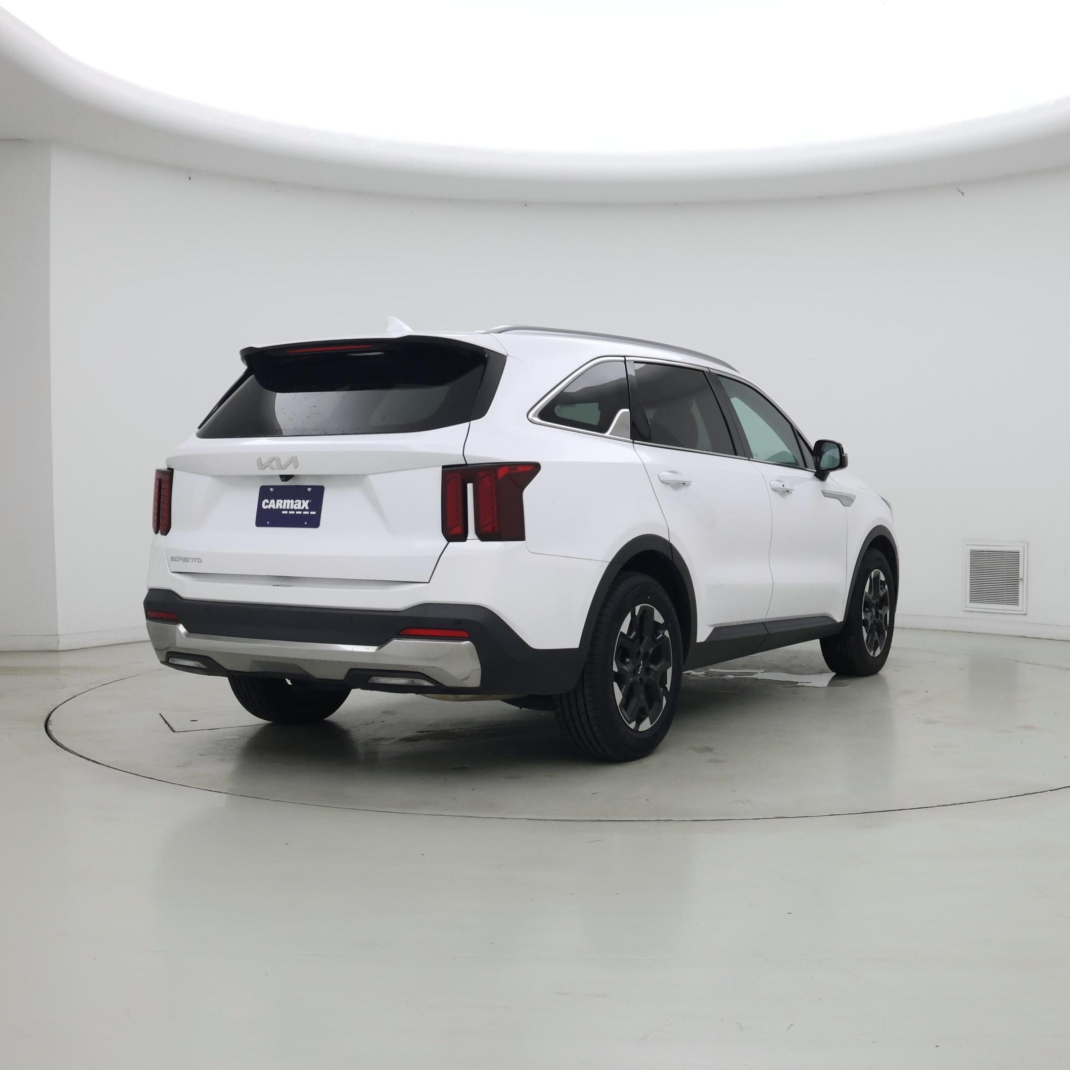 Thumbnail: 2024 Kia Sorento - 8
