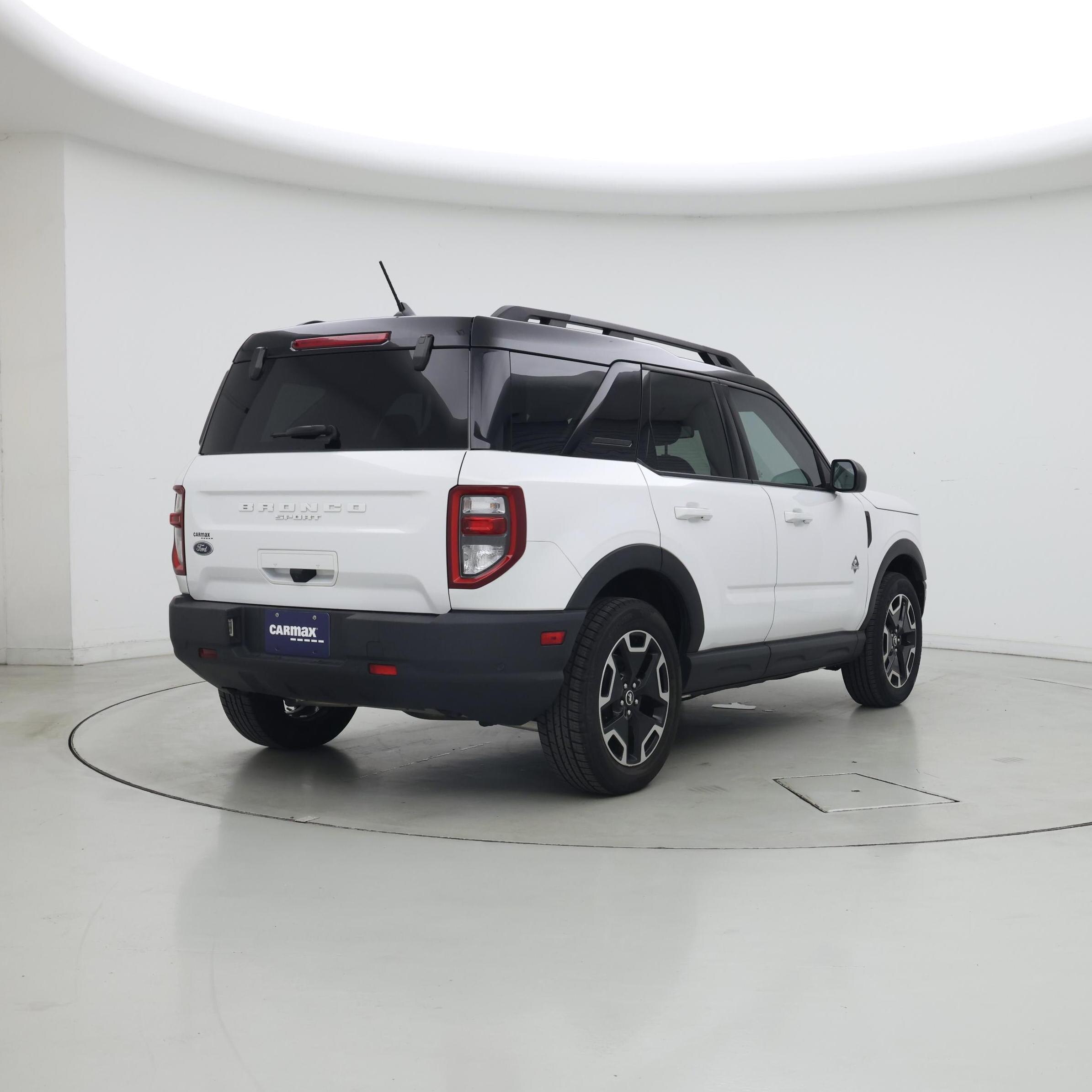 Thumbnail: 2023 Ford Bronco Sport - 8