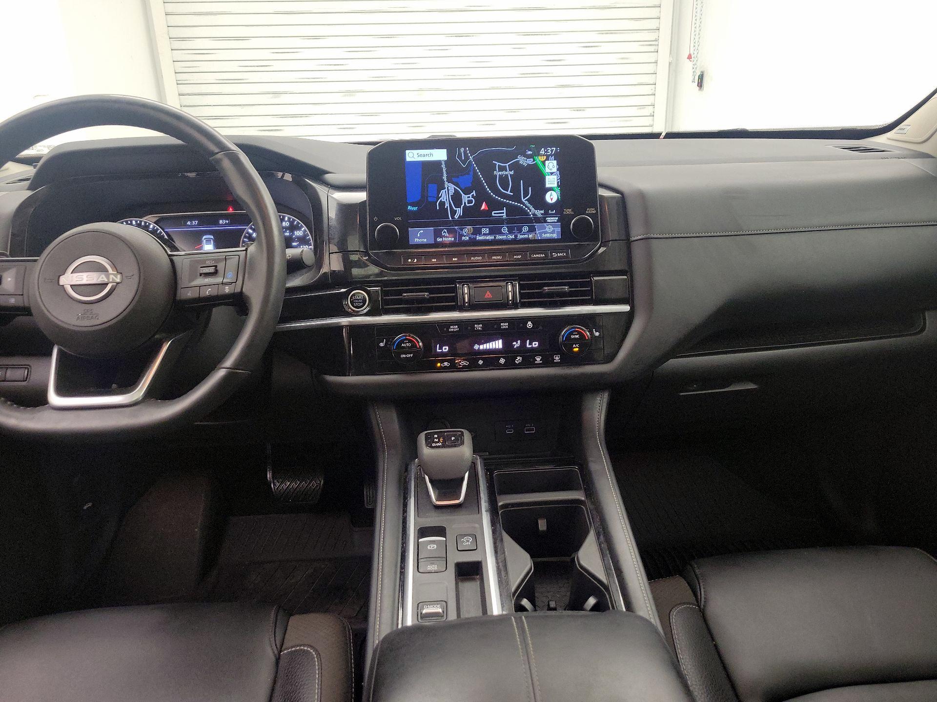 Thumbnail: 2023 Nissan Pathfinder - 9