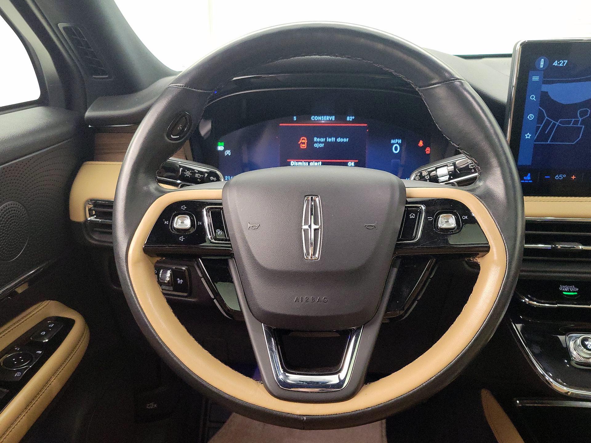 Thumbnail: 2023 Lincoln Corsair - 10