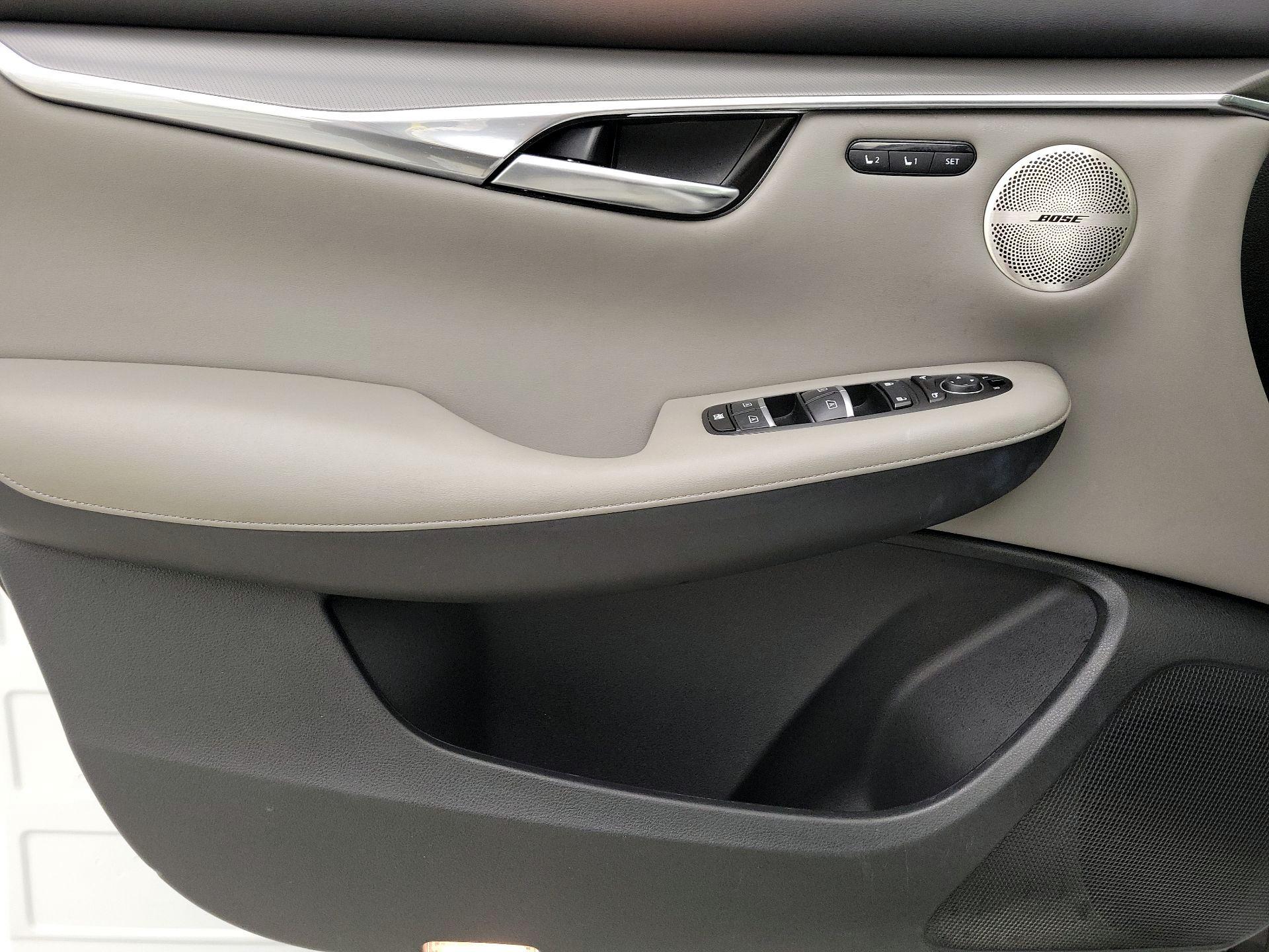 Thumbnail: 2023 INFINITI QX50 - 12