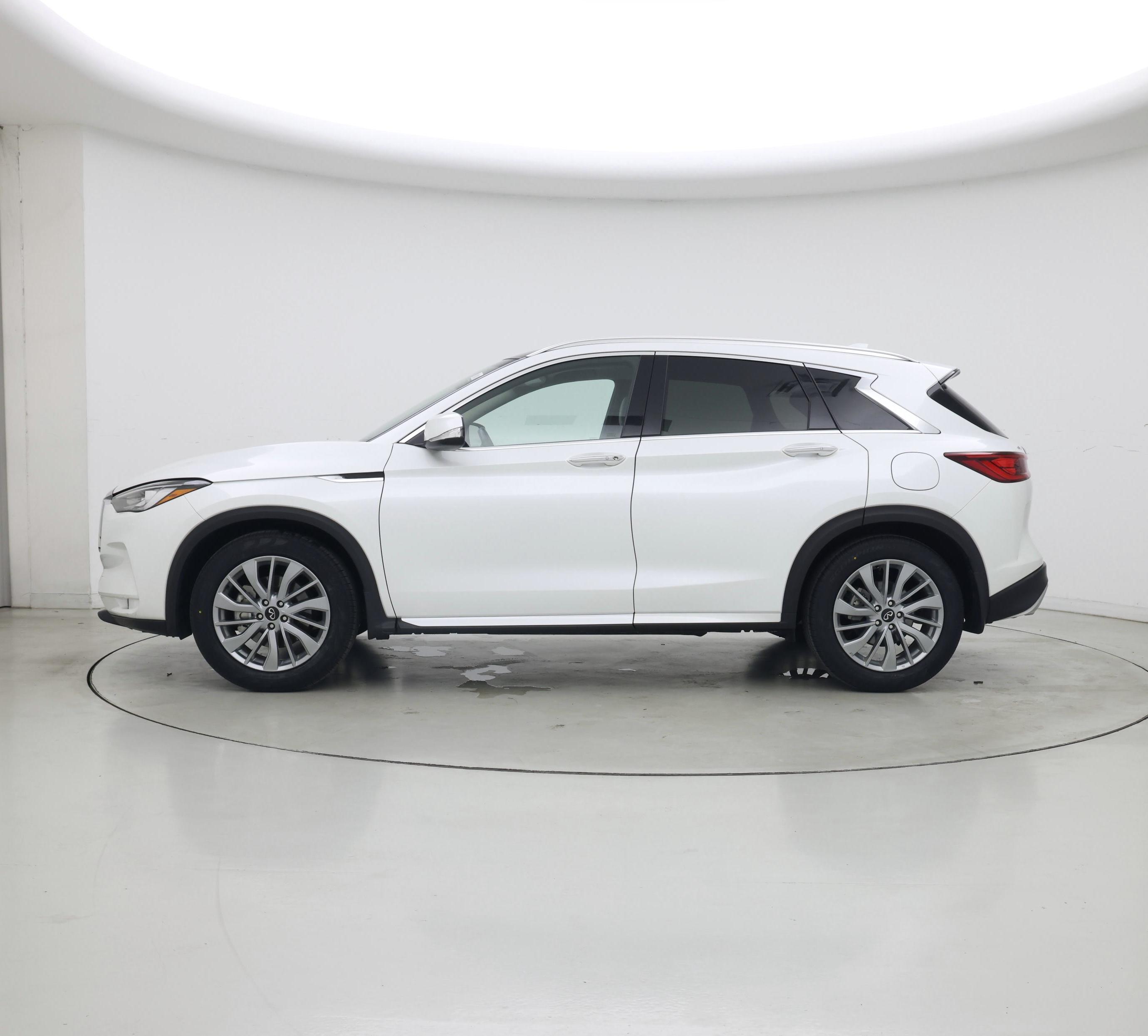 Thumbnail: 2023 INFINITI QX50 - 3