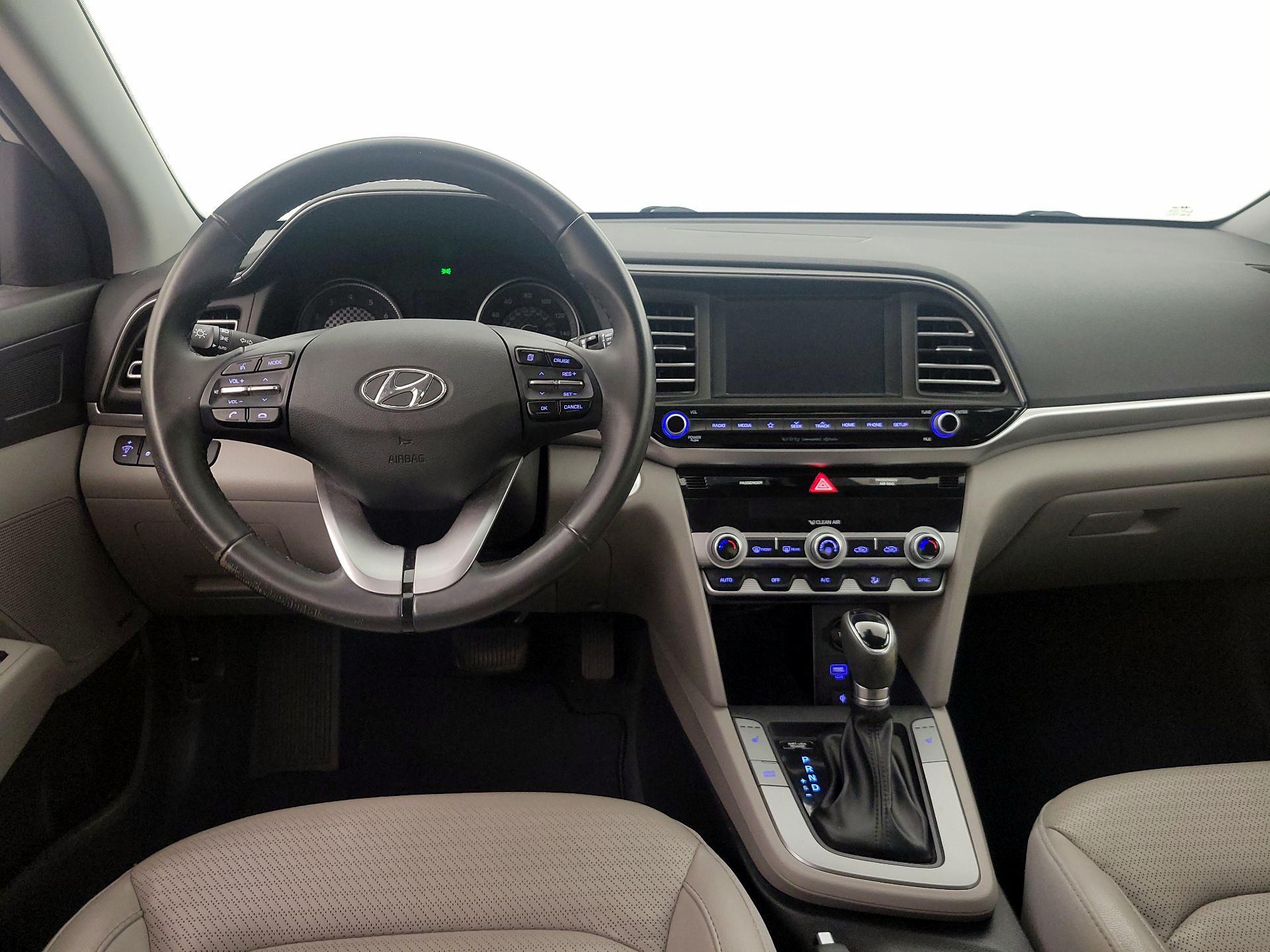 Thumbnail: 2019 Hyundai Elantra - 10