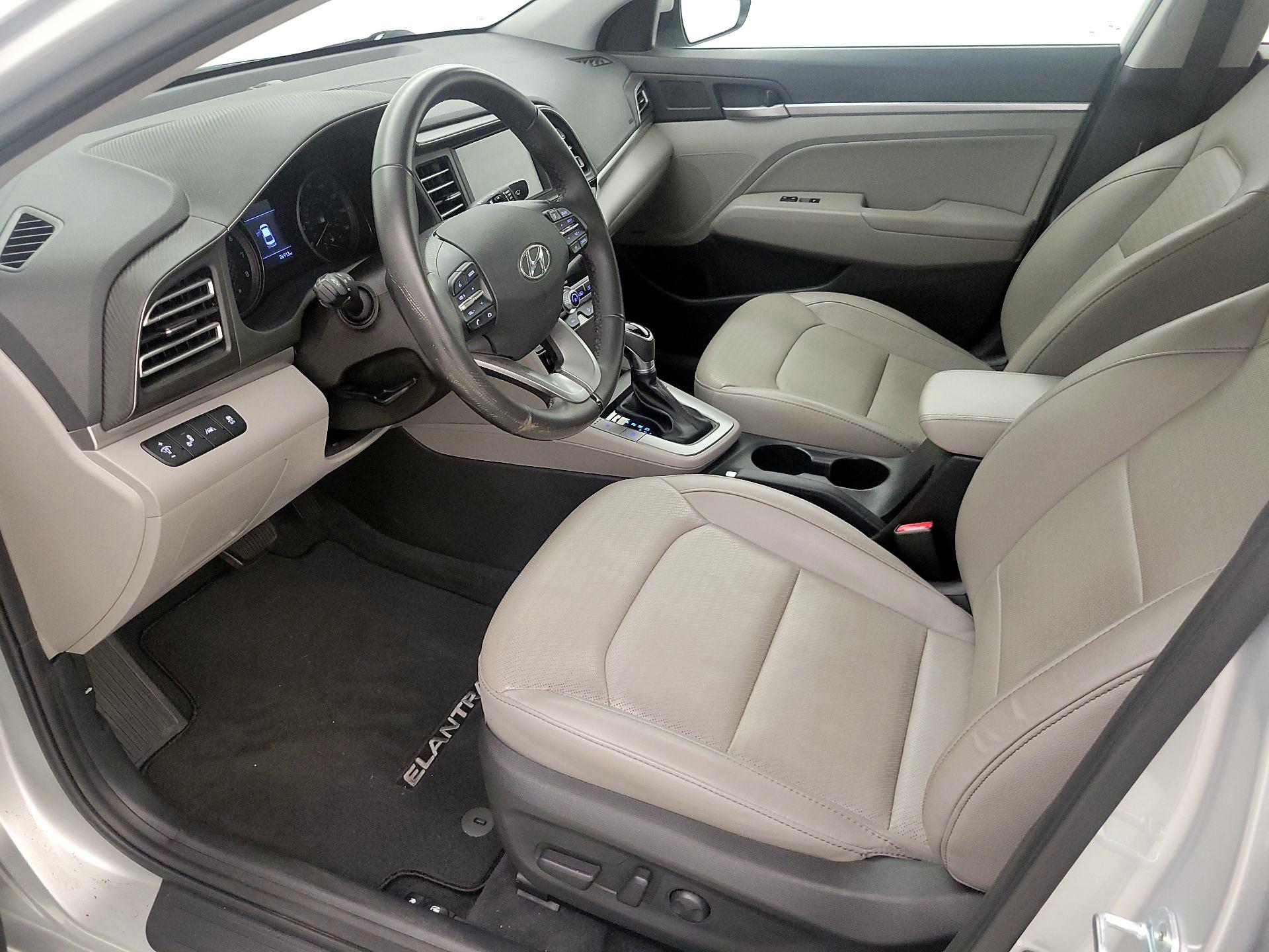 Thumbnail: 2019 Hyundai Elantra - 11