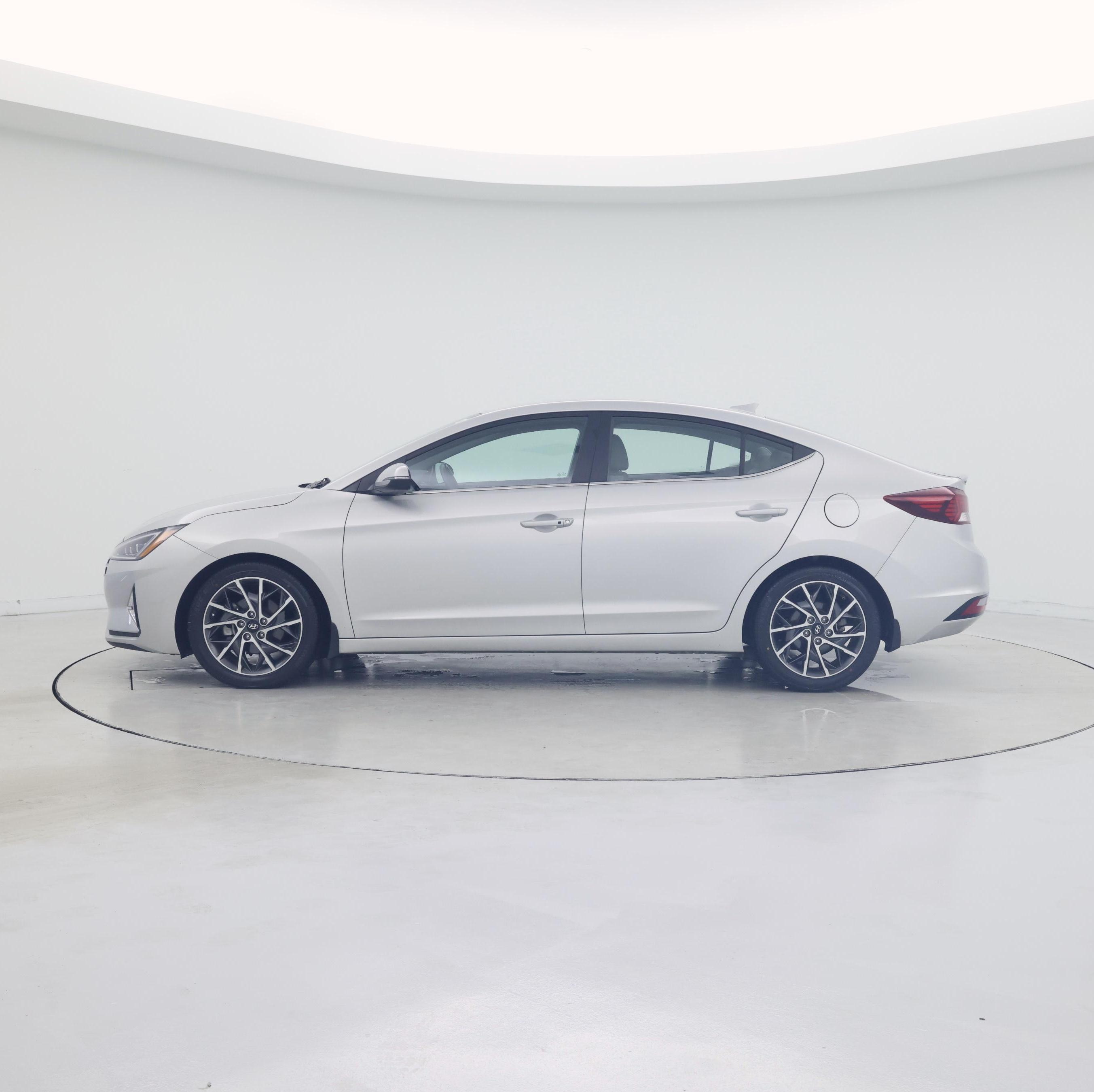 Thumbnail: 2019 Hyundai Elantra - 3