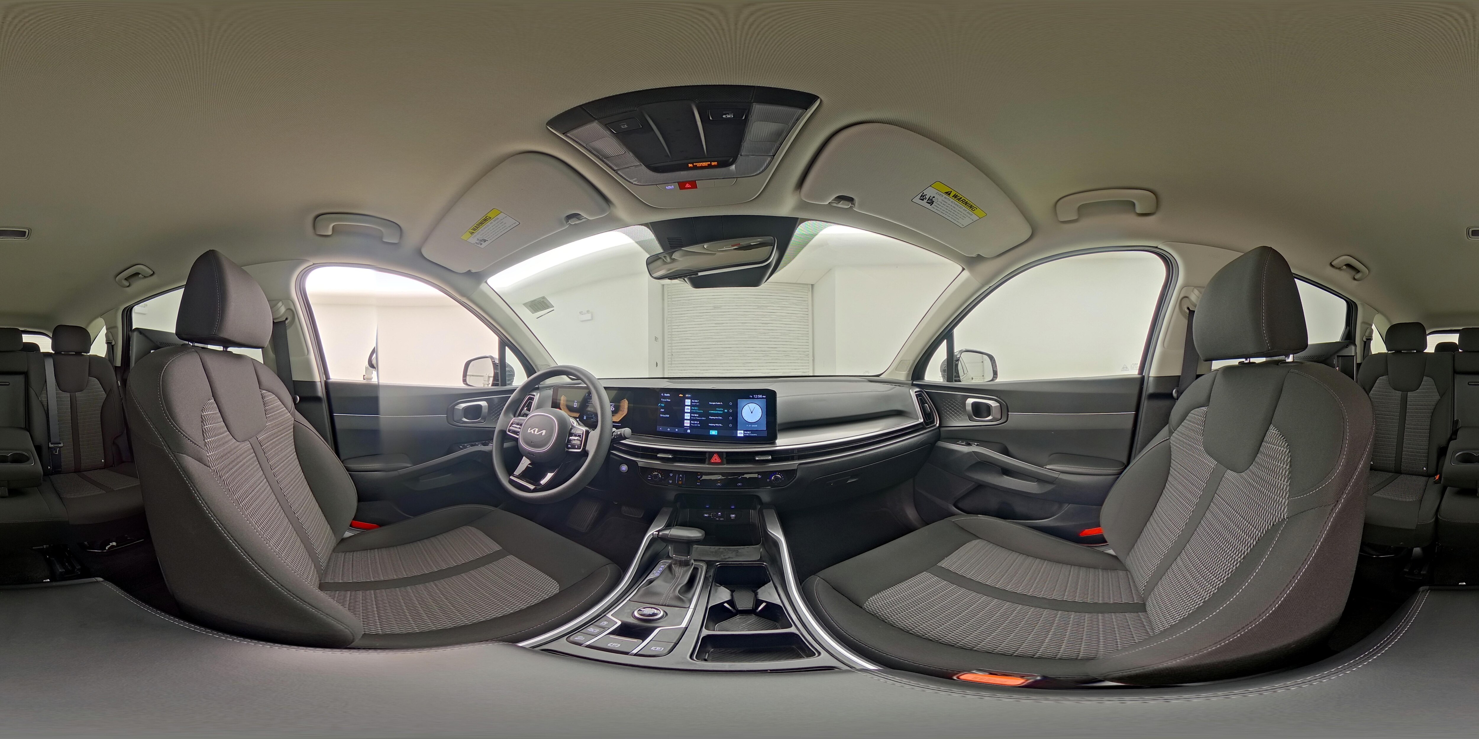2025 Kia Sorento LX - Photo 26