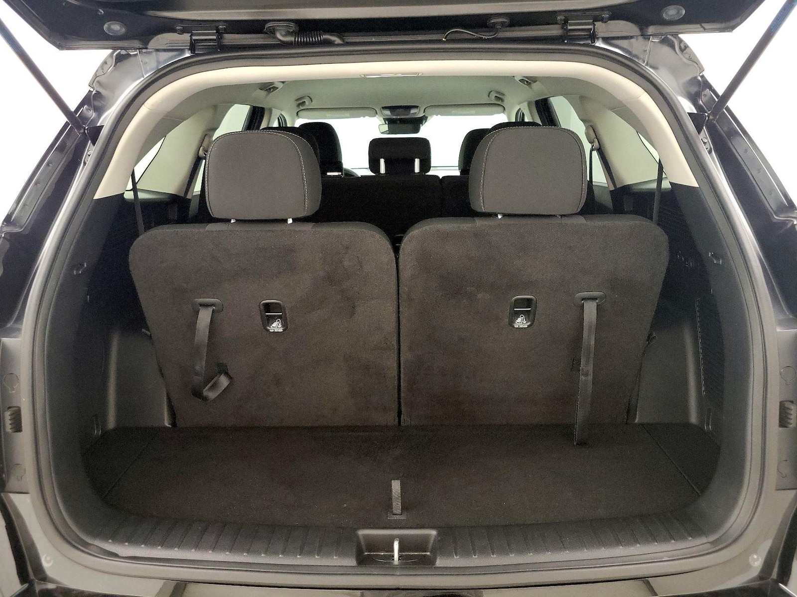 2025 Kia Sorento LX - Photo 22