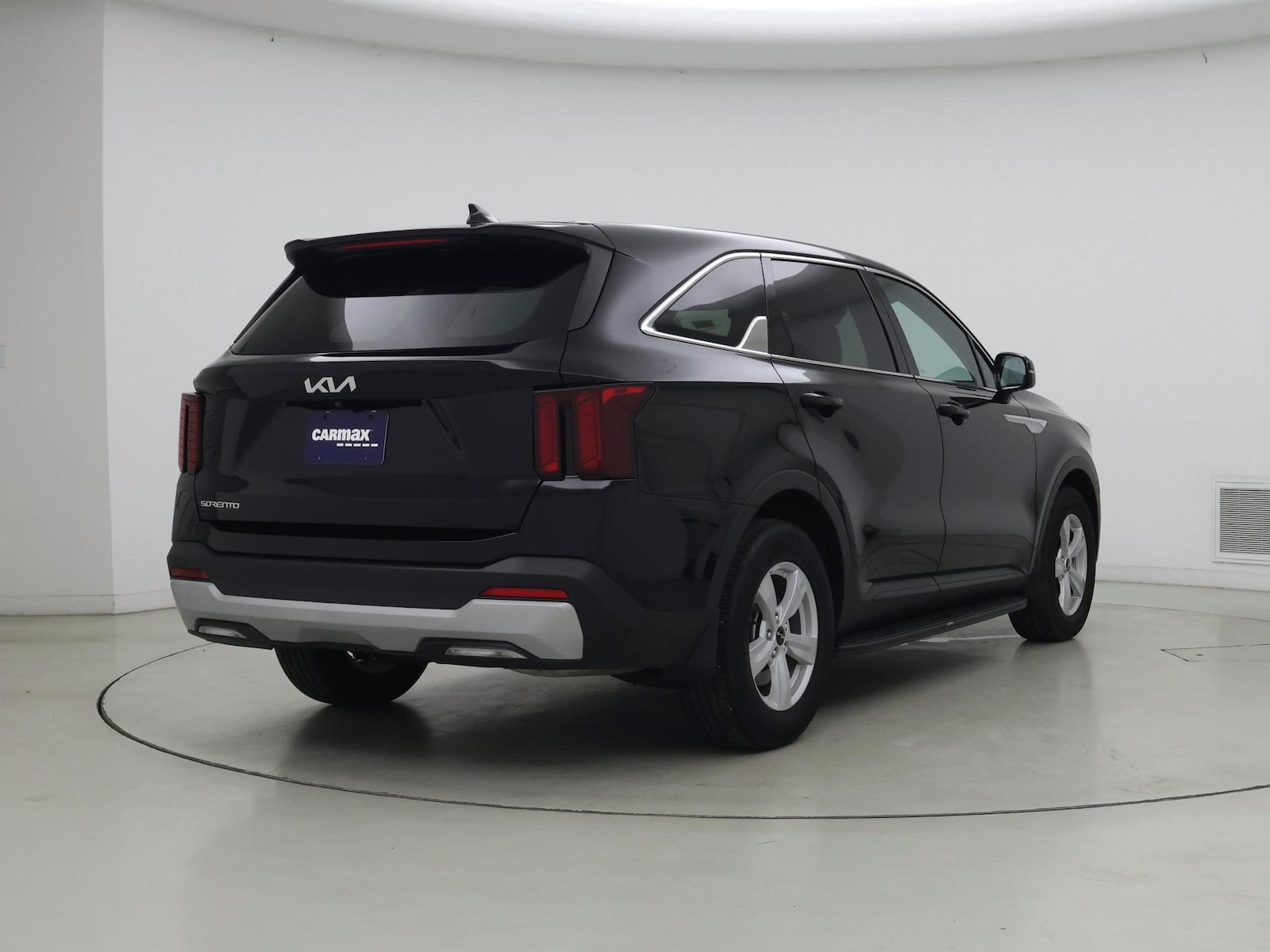 2025 Kia Sorento LX - Photo 9