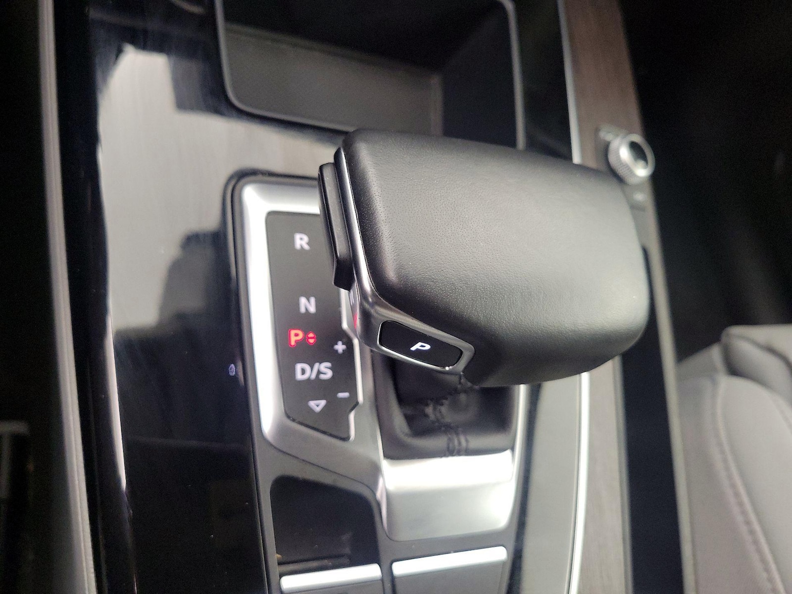 2022 Audi Q5 Premium - Photo 18