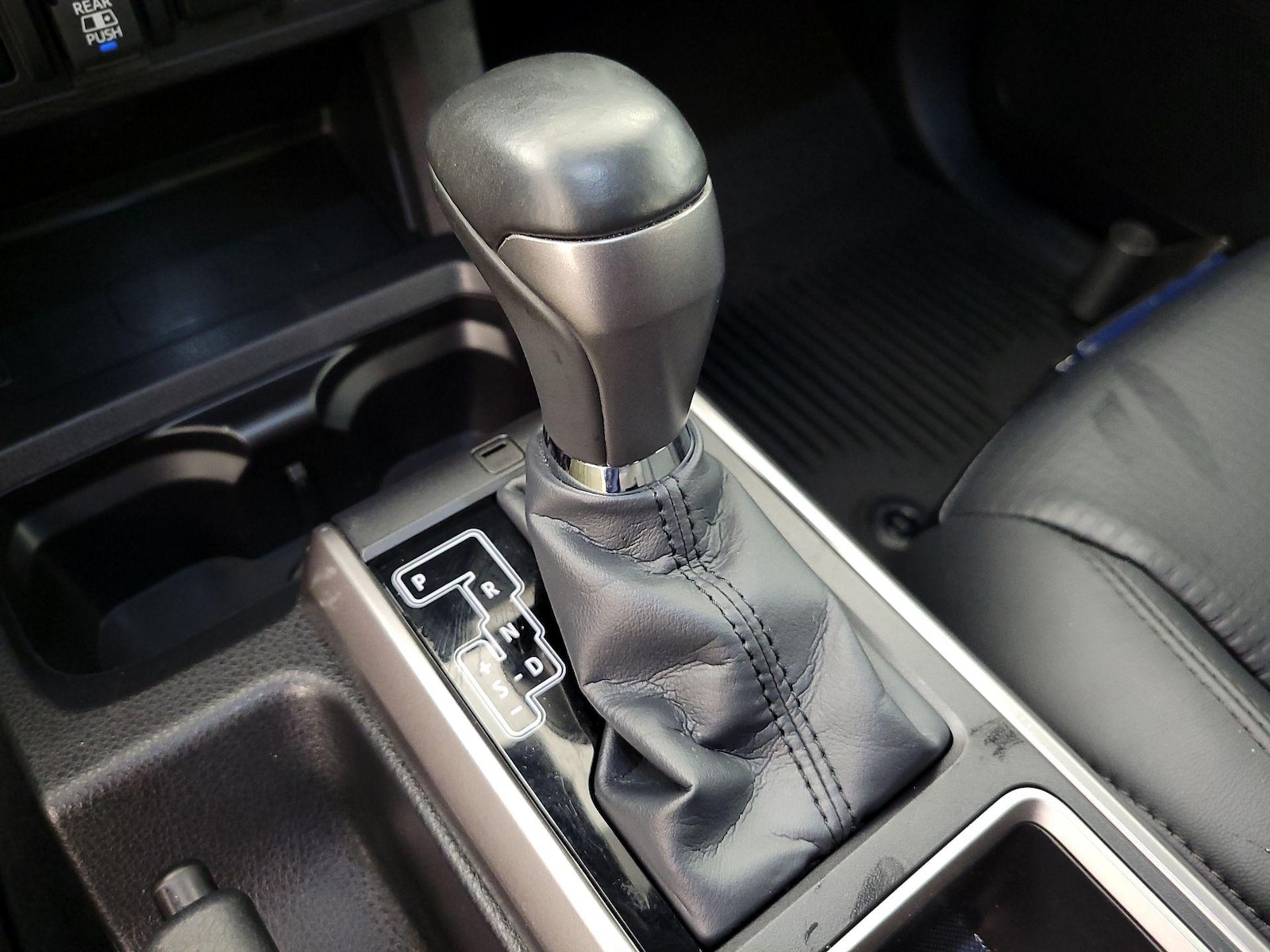 2023 Toyota Tacoma Limited - Photo 19