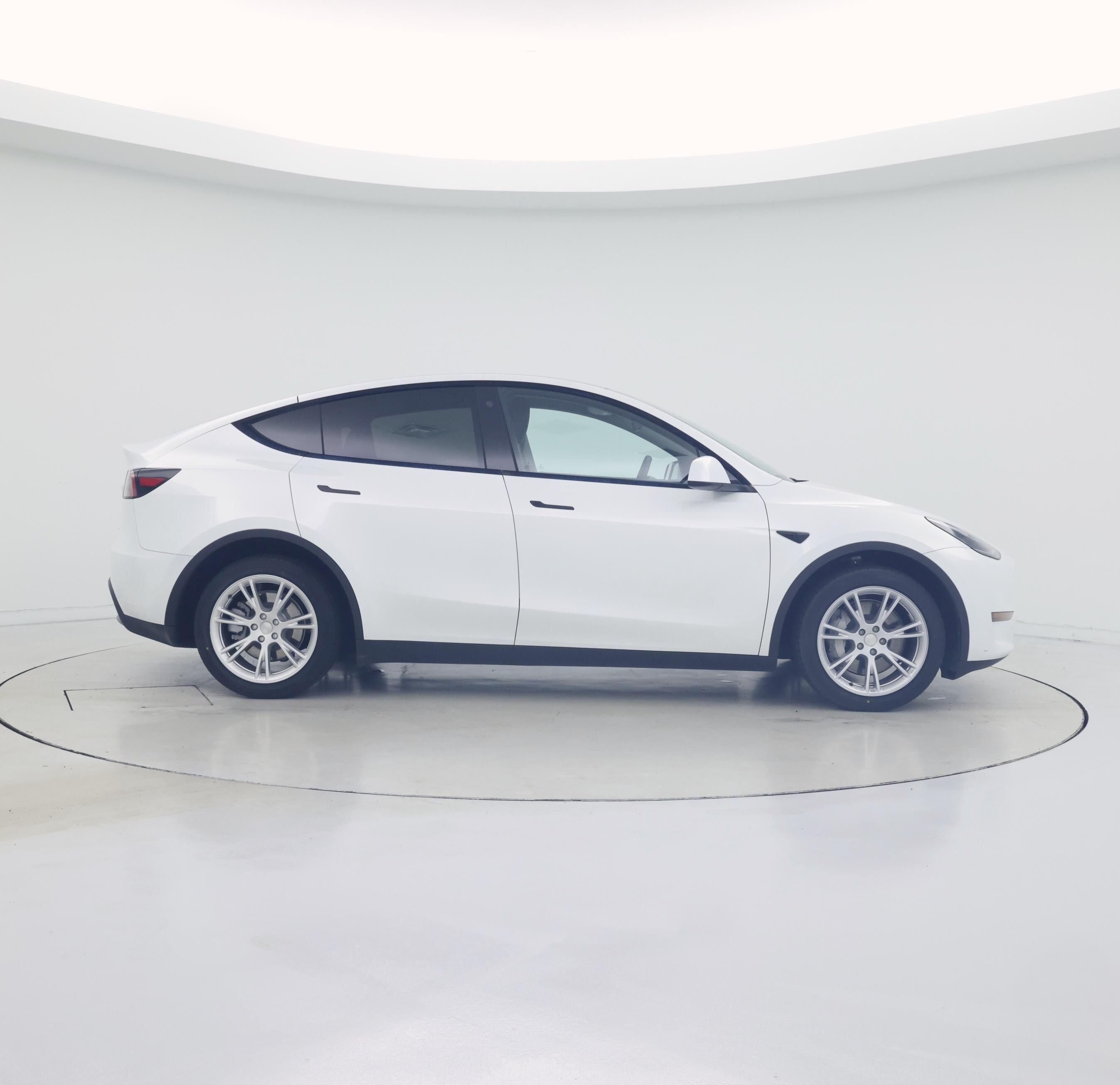 Thumbnail: 2023 Tesla Model Y - 7