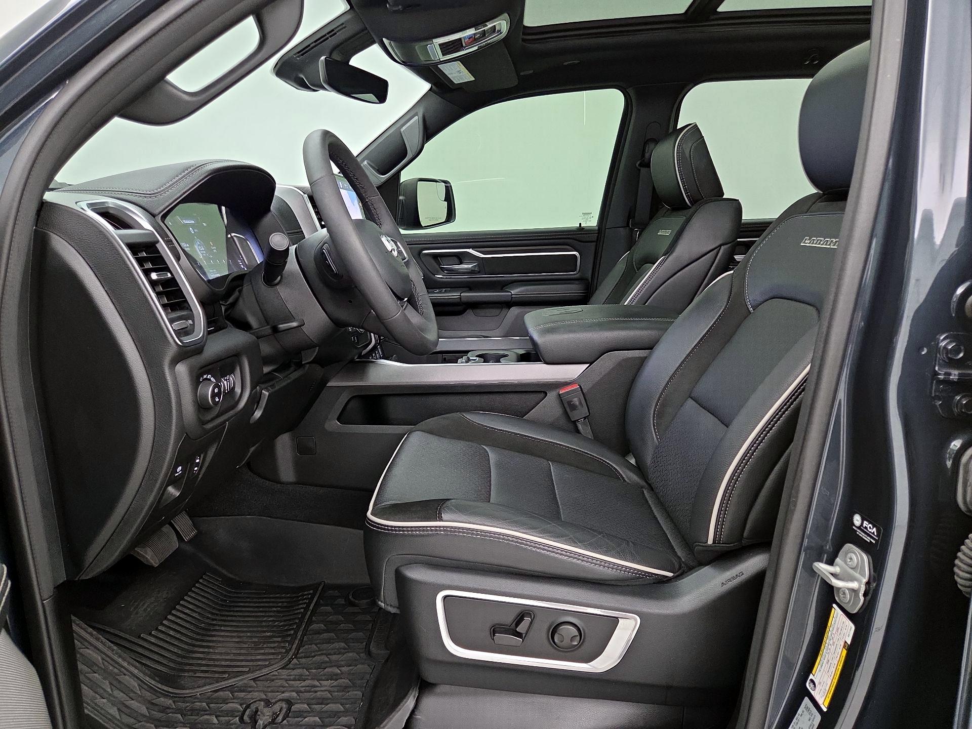 Thumbnail: 2025 RAM 1500 - 11