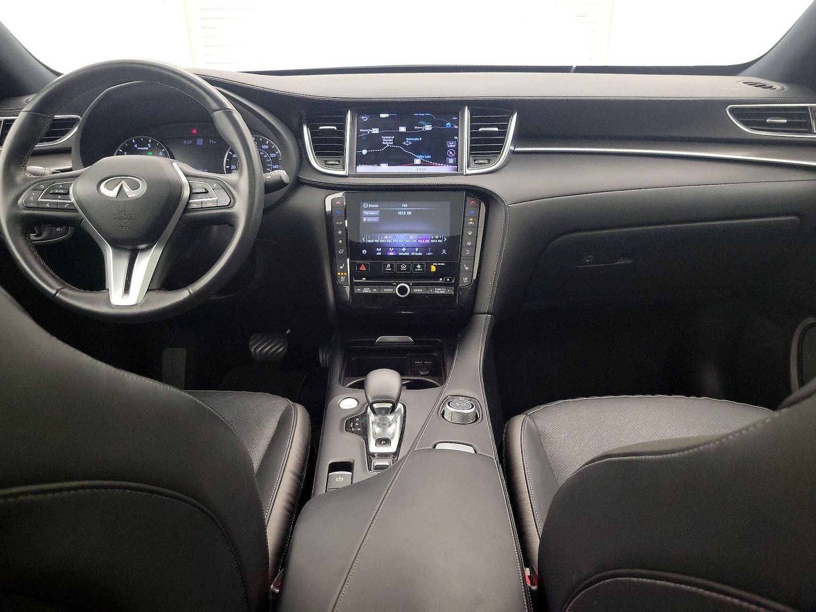 2023 INFINITI QX55 Essential - Photo 10