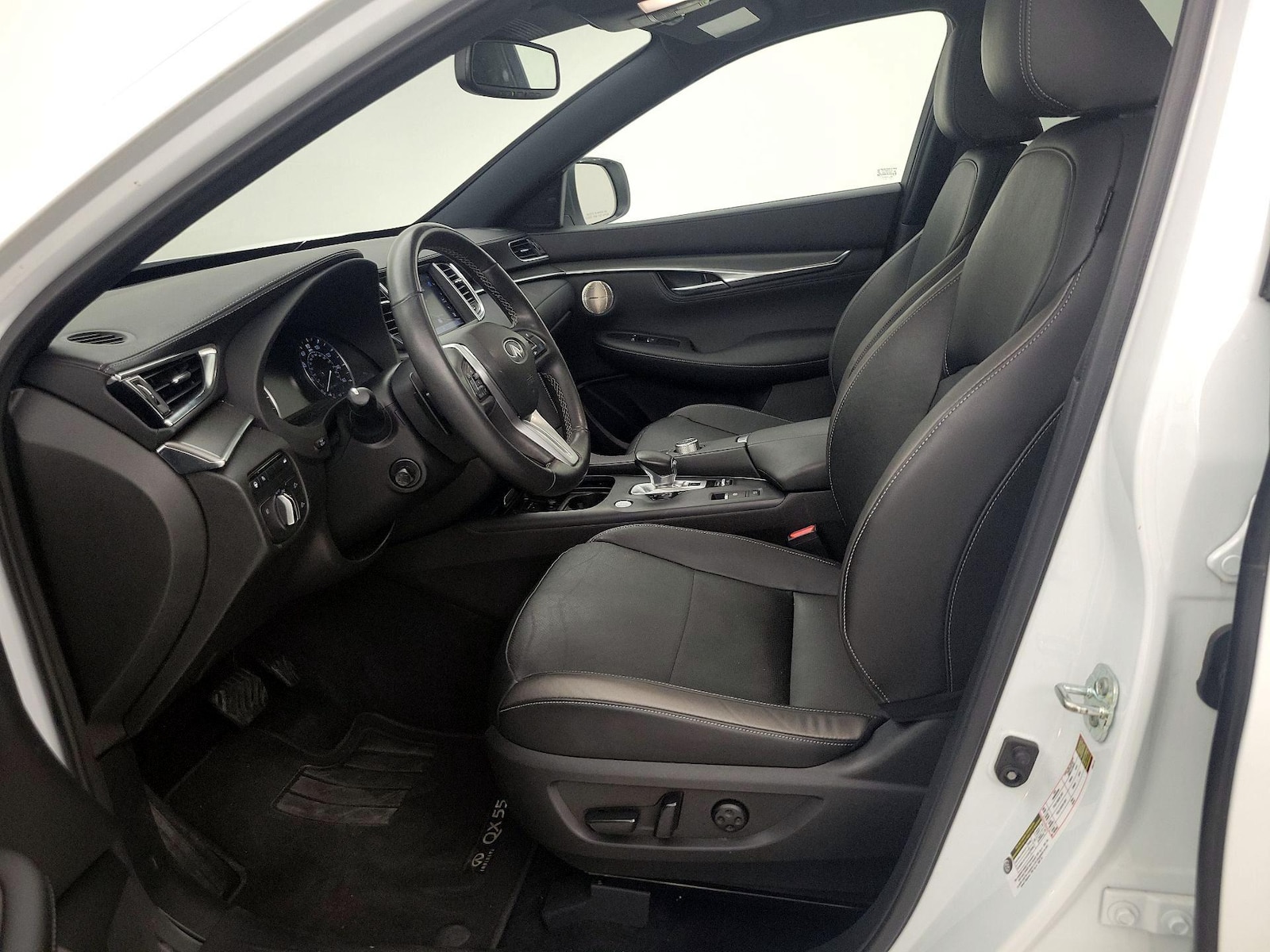 2023 INFINITI QX55 Essential - Photo 12