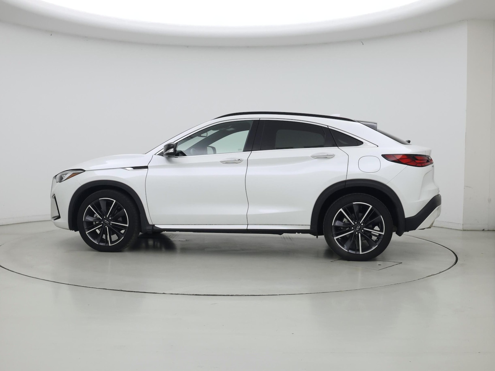 2023 INFINITI QX55 Essential - Photo 4