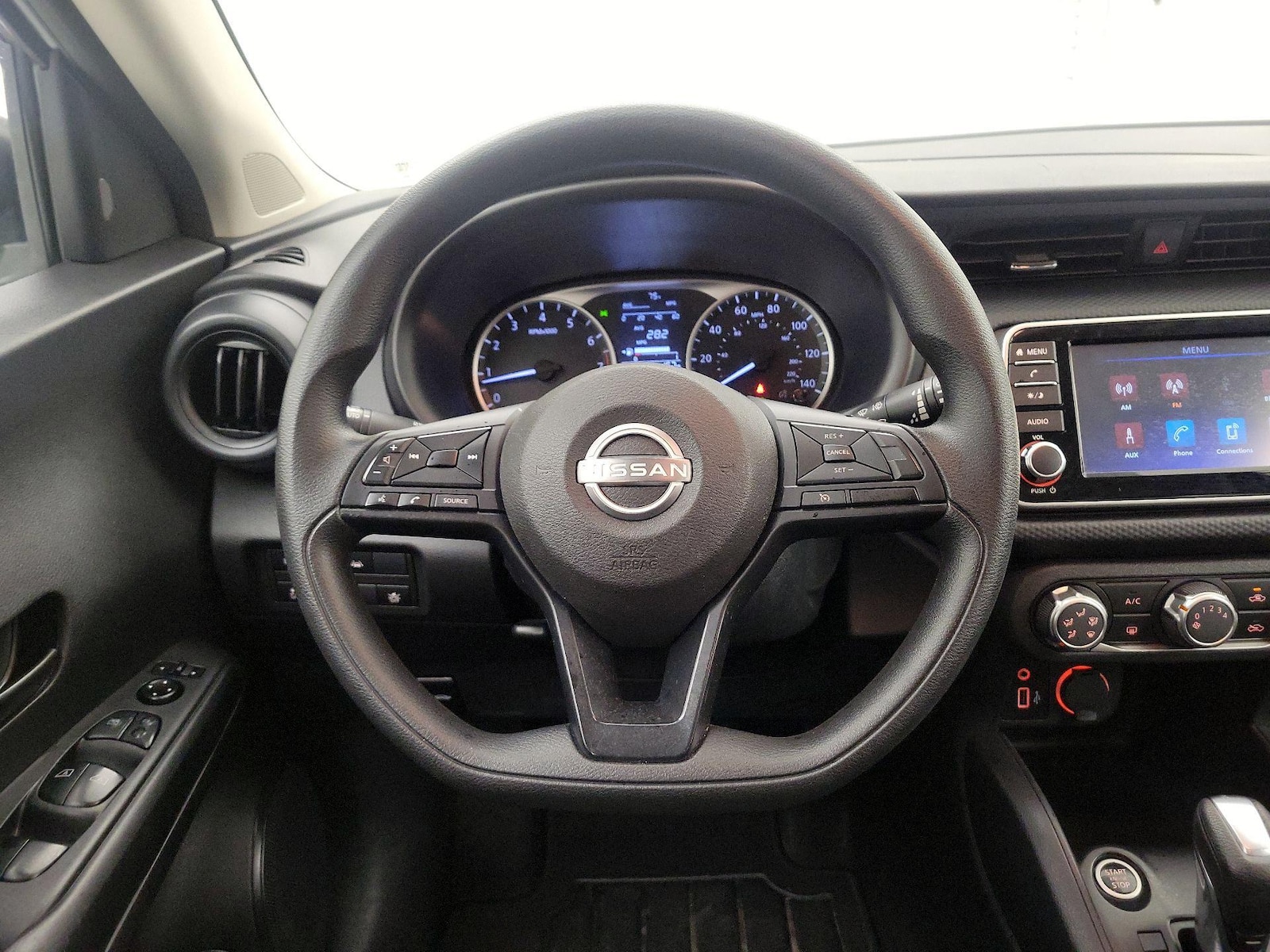 2024 Nissan Kicks S - Photo 11