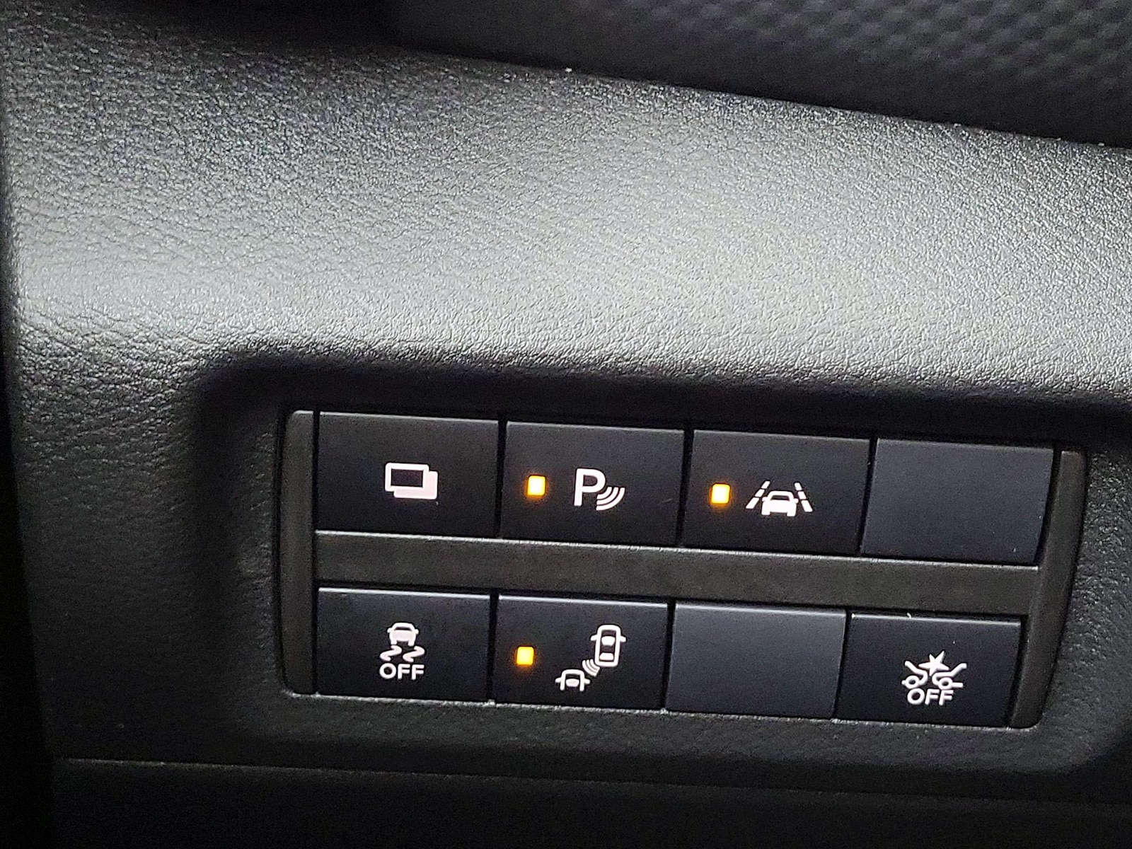 2024 Nissan Kicks S - Photo 14