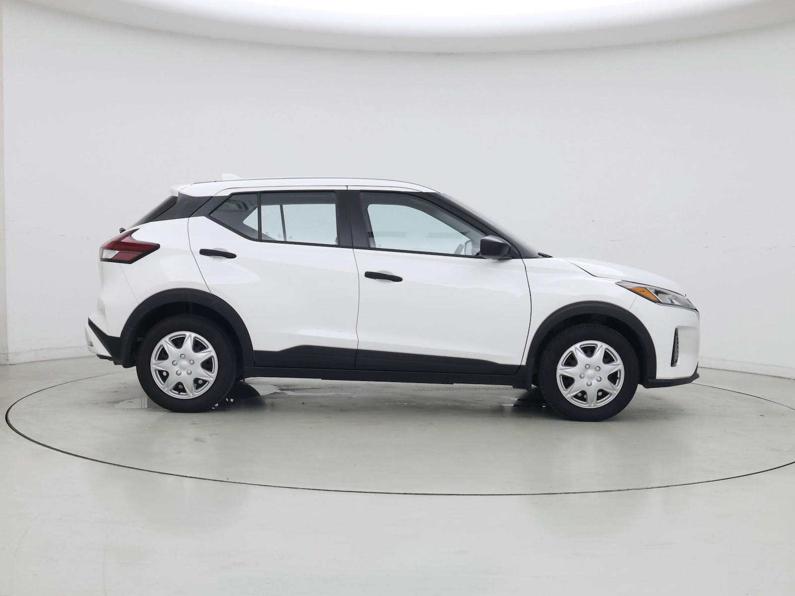 2024 Nissan Kicks S - Photo 8