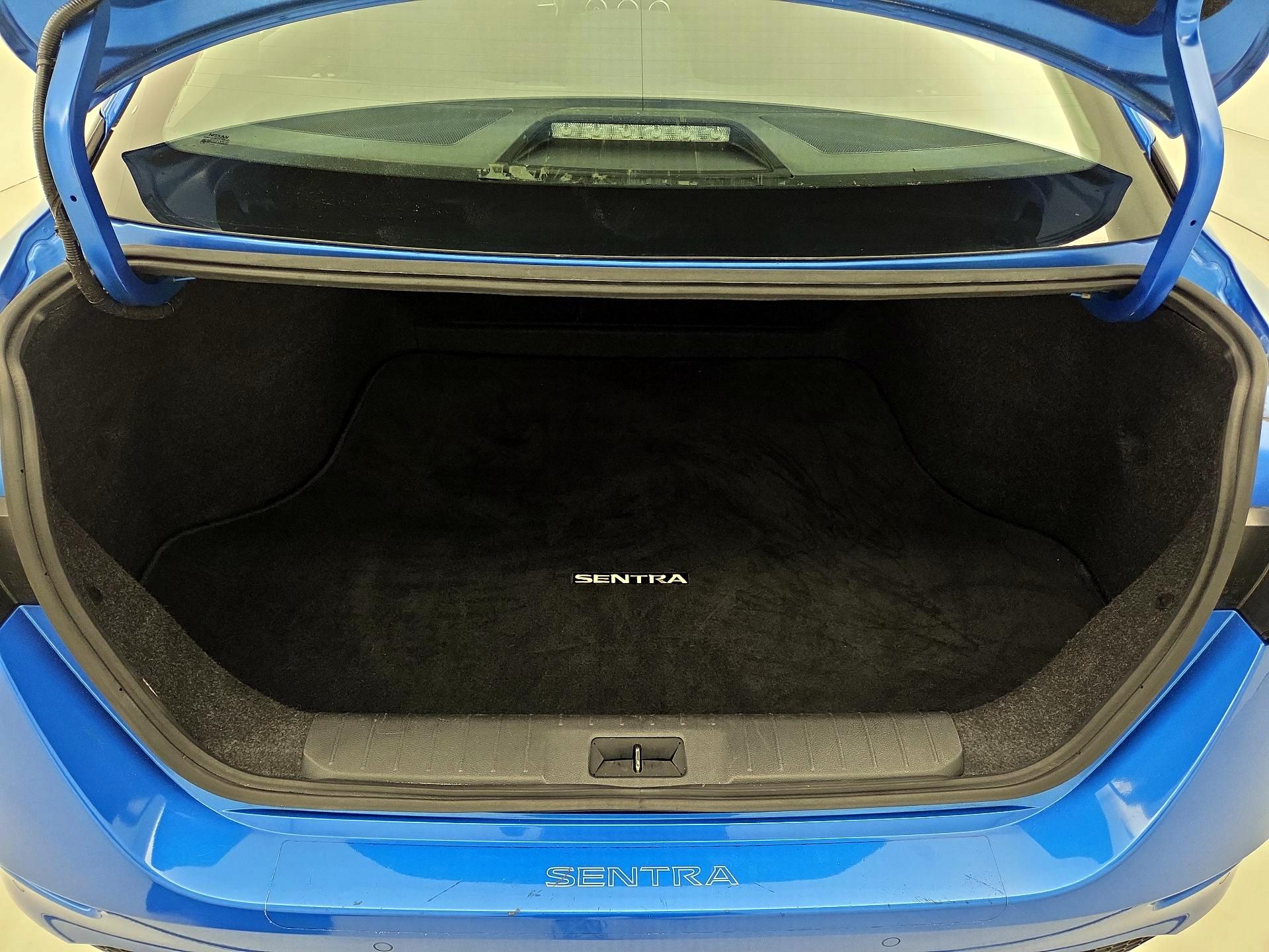 Thumbnail: 2021 Nissan Sentra - 20