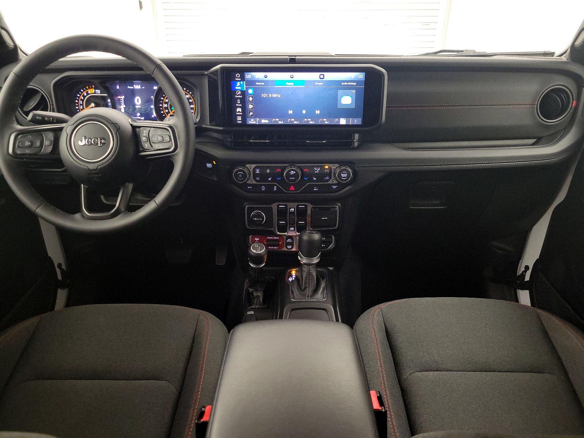 Thumbnail: 2025 Jeep Wrangler - 9