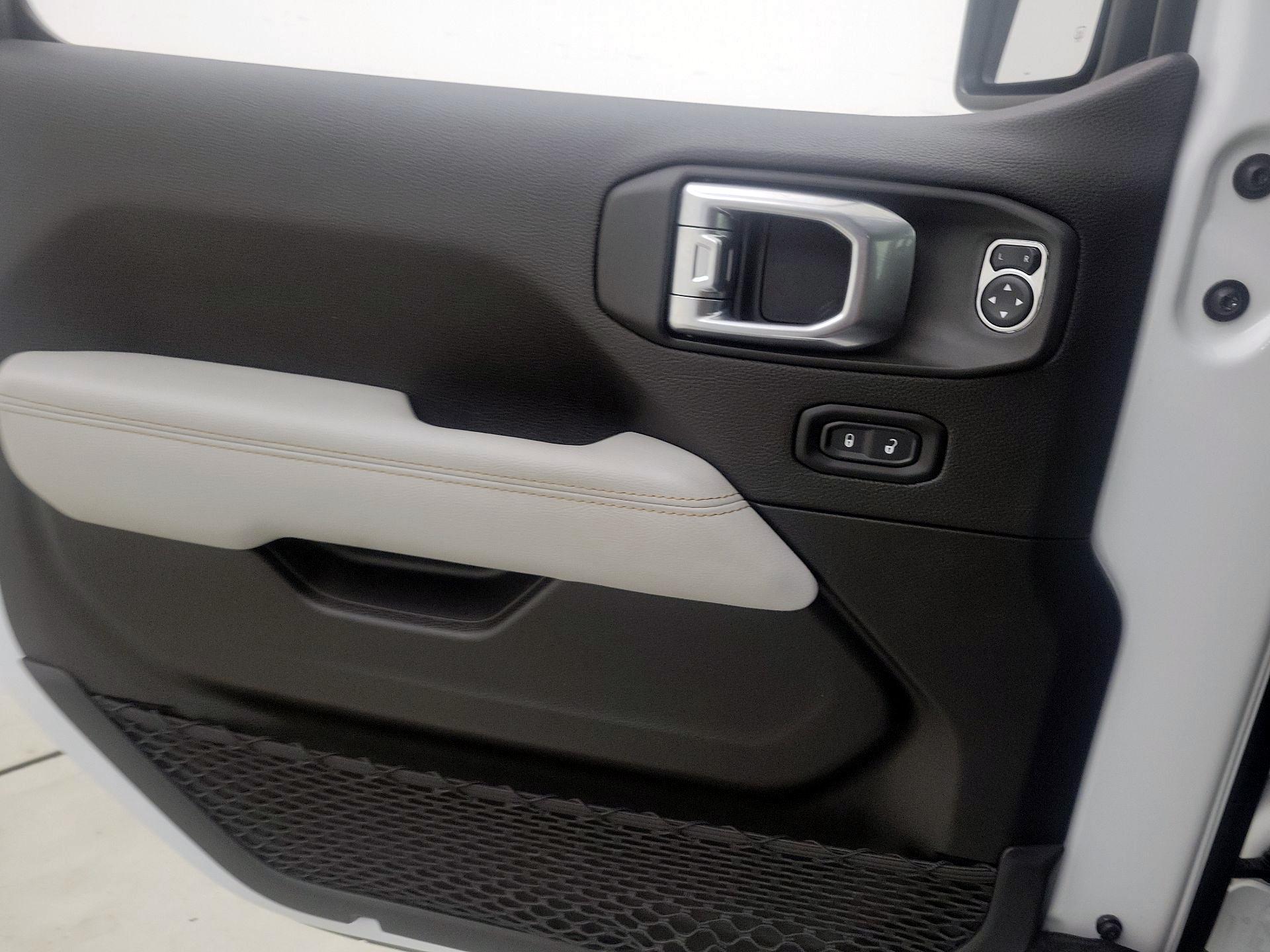 Thumbnail: 2023 Jeep Wrangler - 12