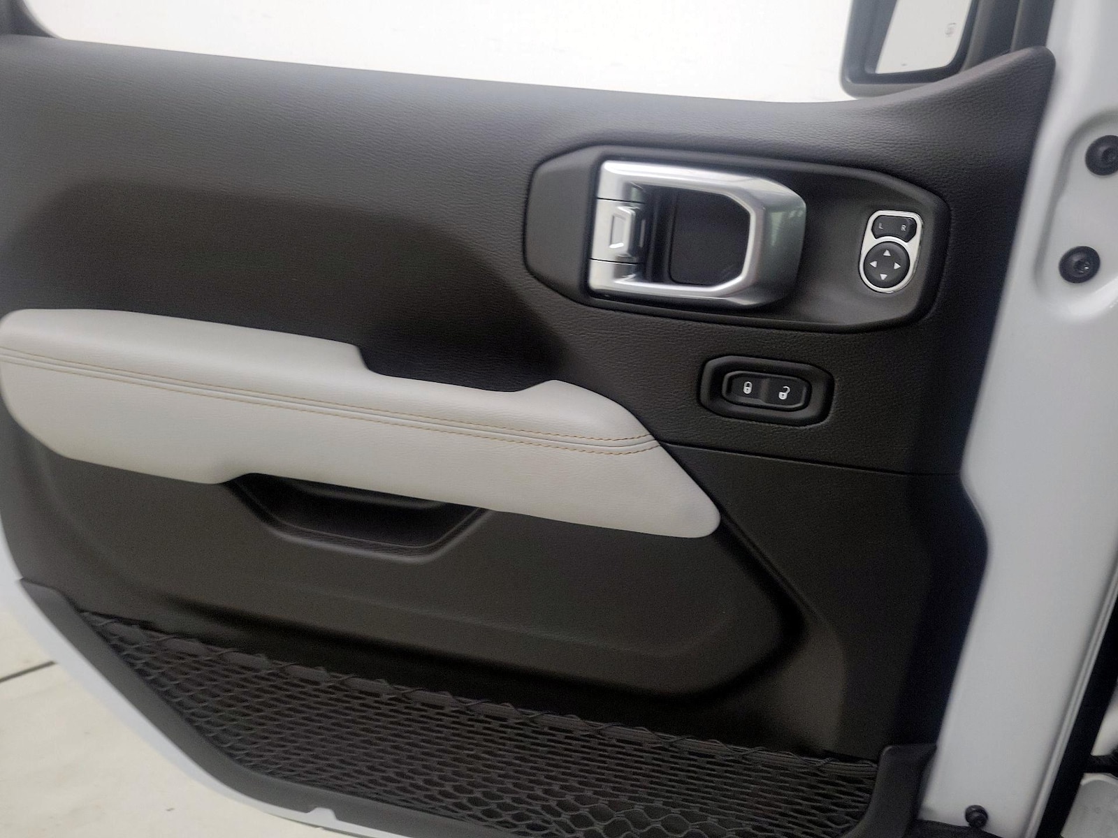 2023 Jeep Wrangler 4xe High Altitude 4XE - Photo 13