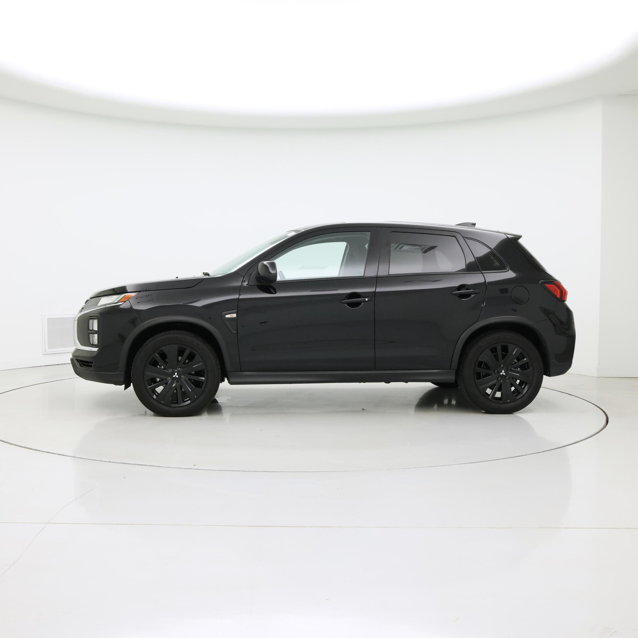 Thumbnail: 2025 Mitsubishi Outlander Sport - 3