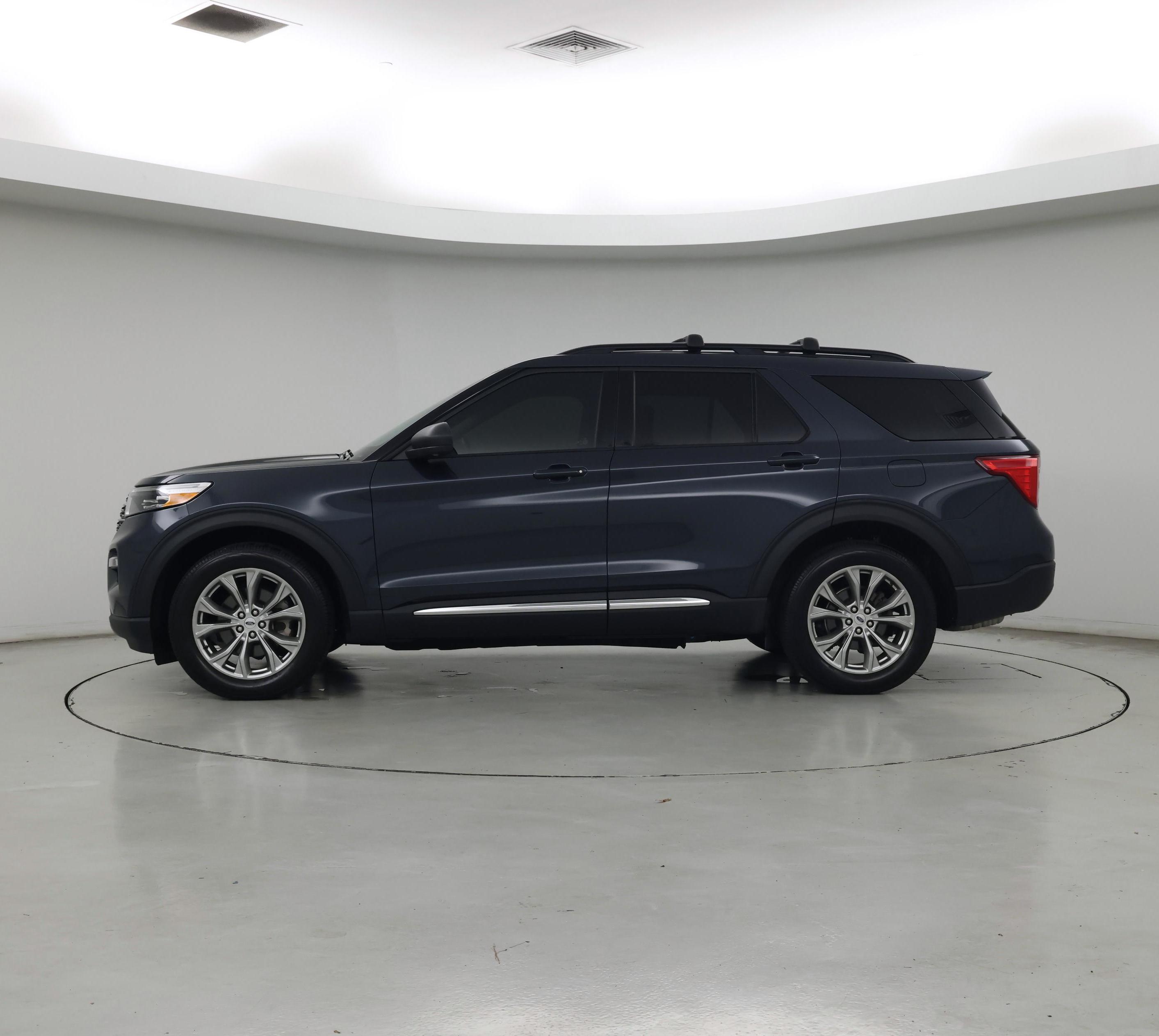 Thumbnail: 2023 Ford Explorer - 3