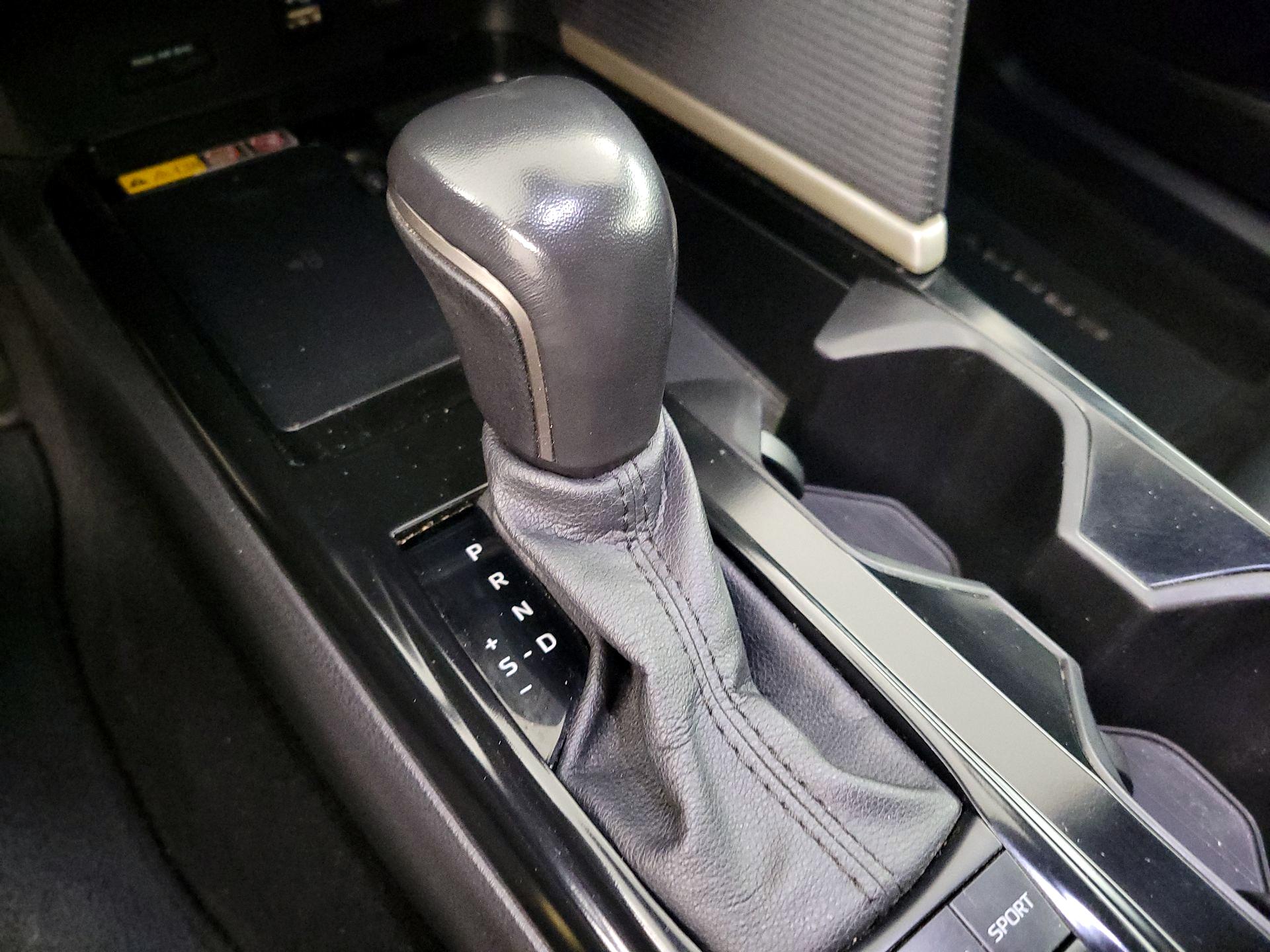 Thumbnail: 2025 Toyota Camry - 17