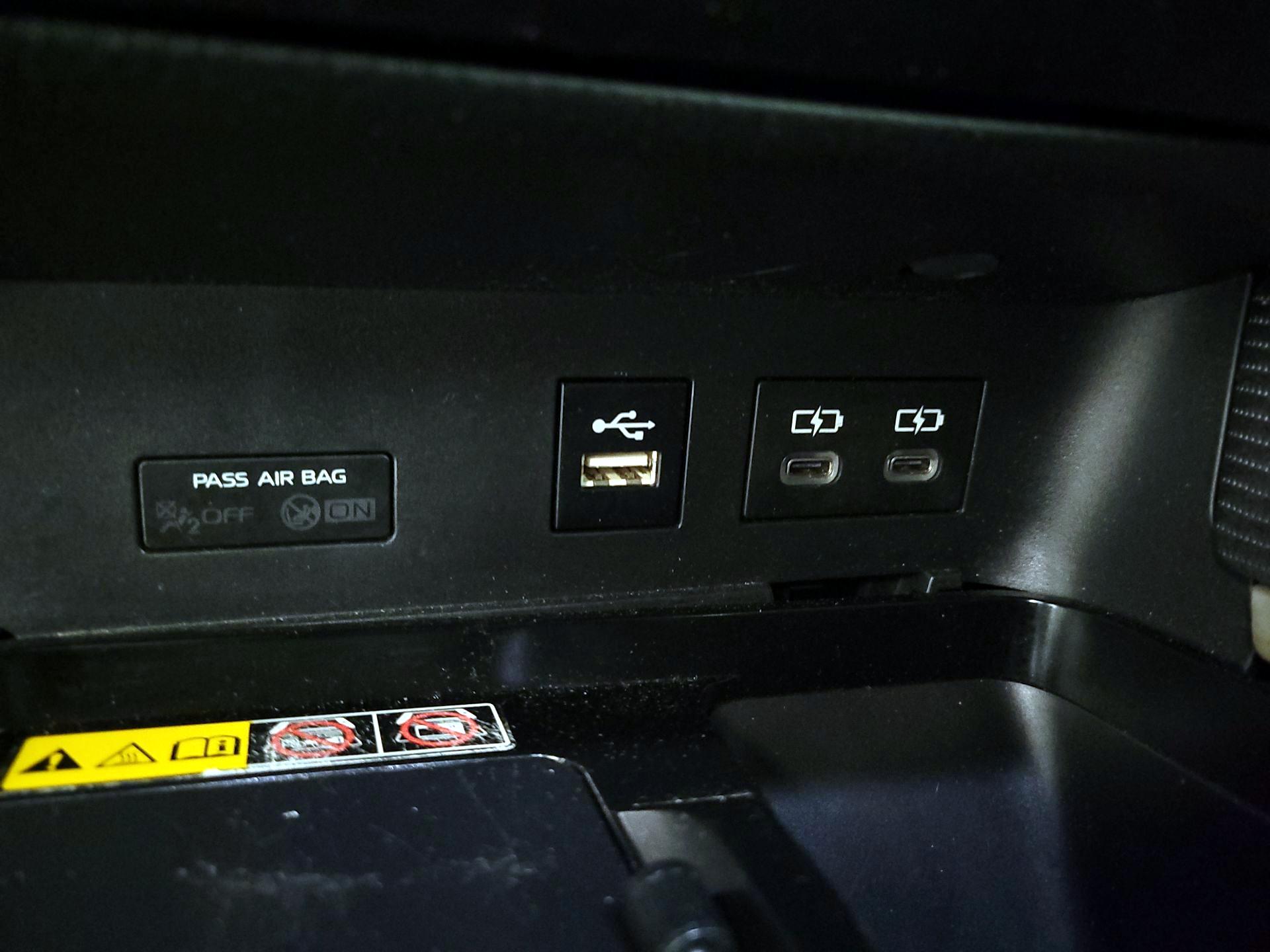 Thumbnail: 2025 Toyota Camry - 18