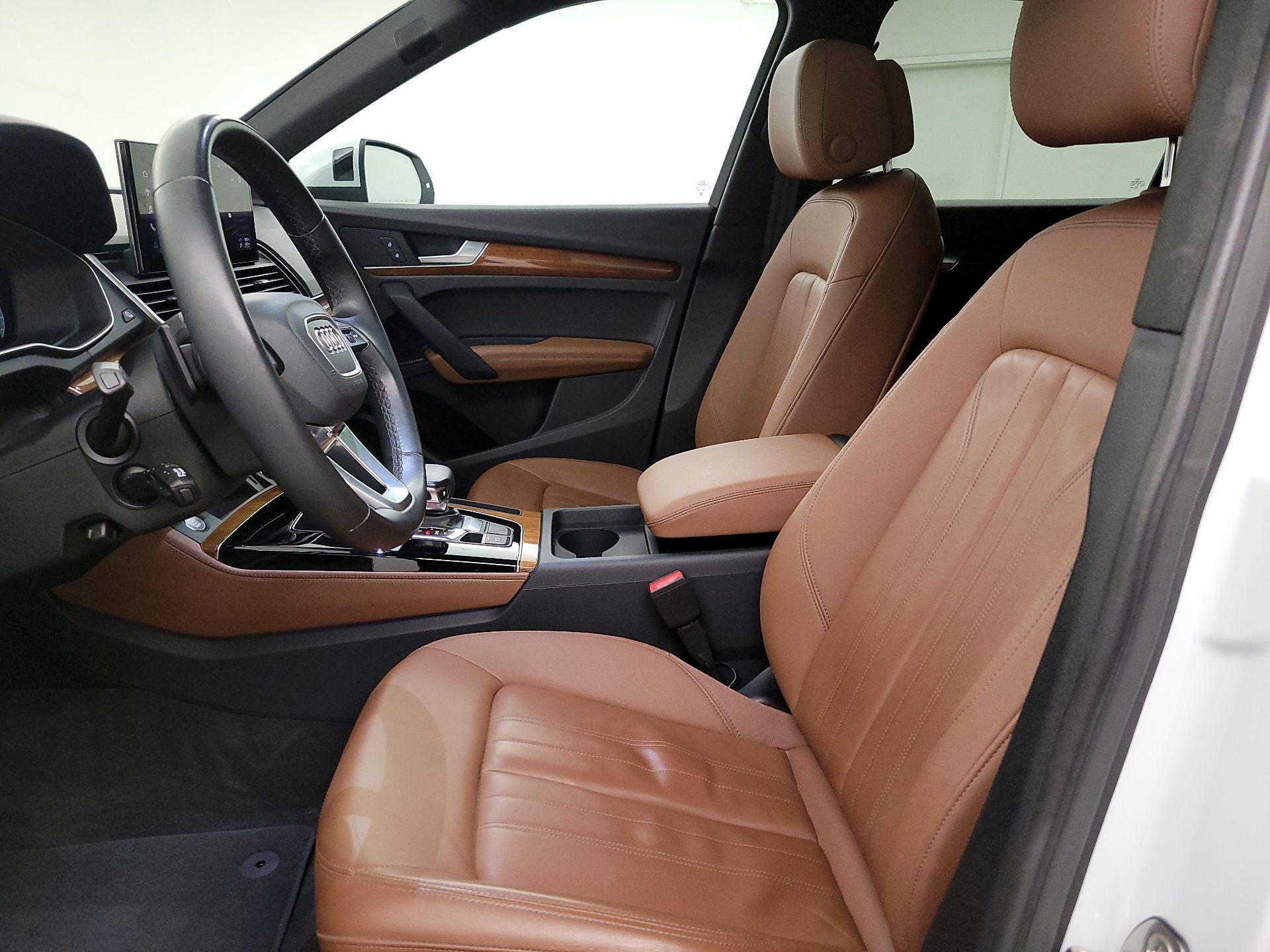 Thumbnail: 2023 Audi Q5 - 11