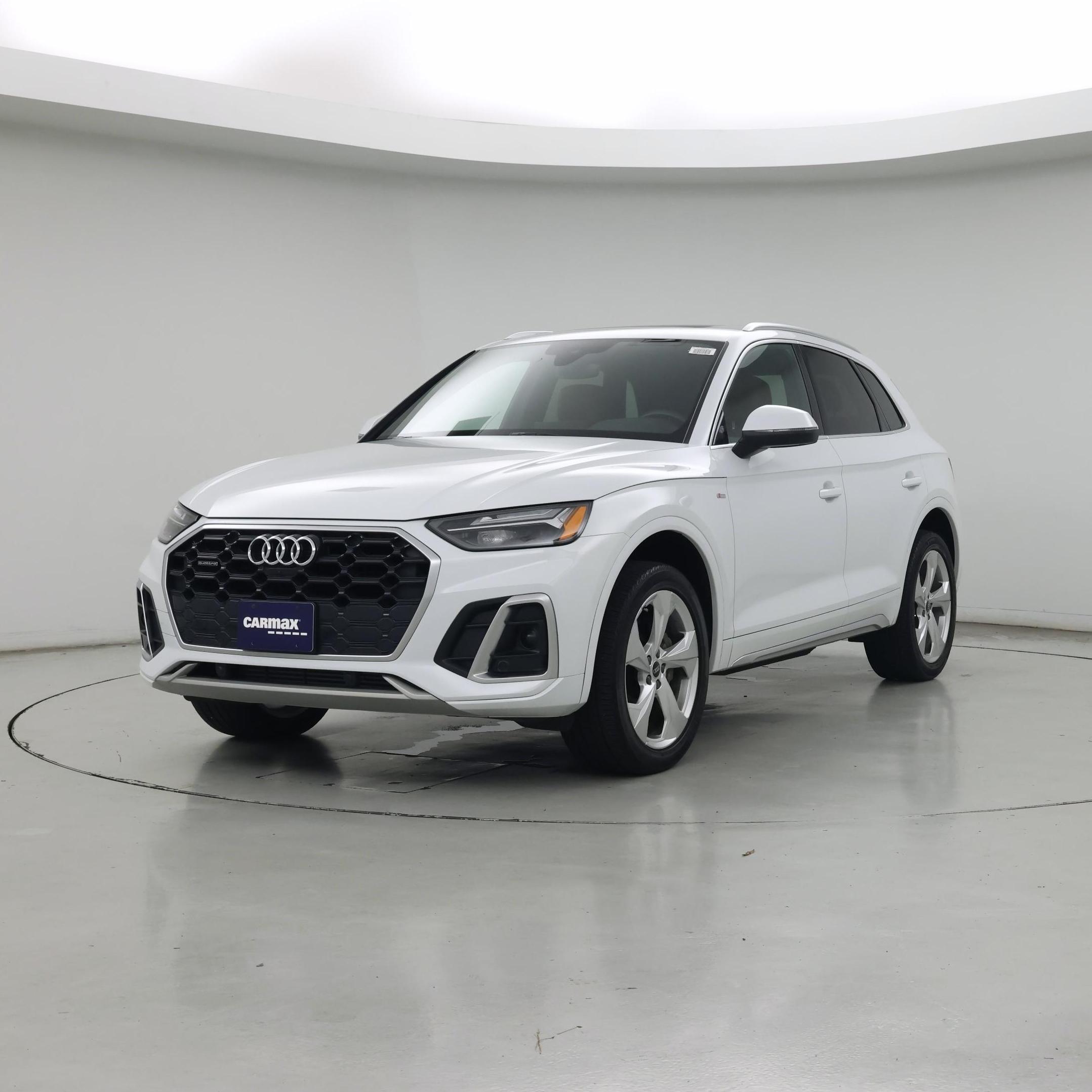 Thumbnail: 2023 Audi Q5 - 4