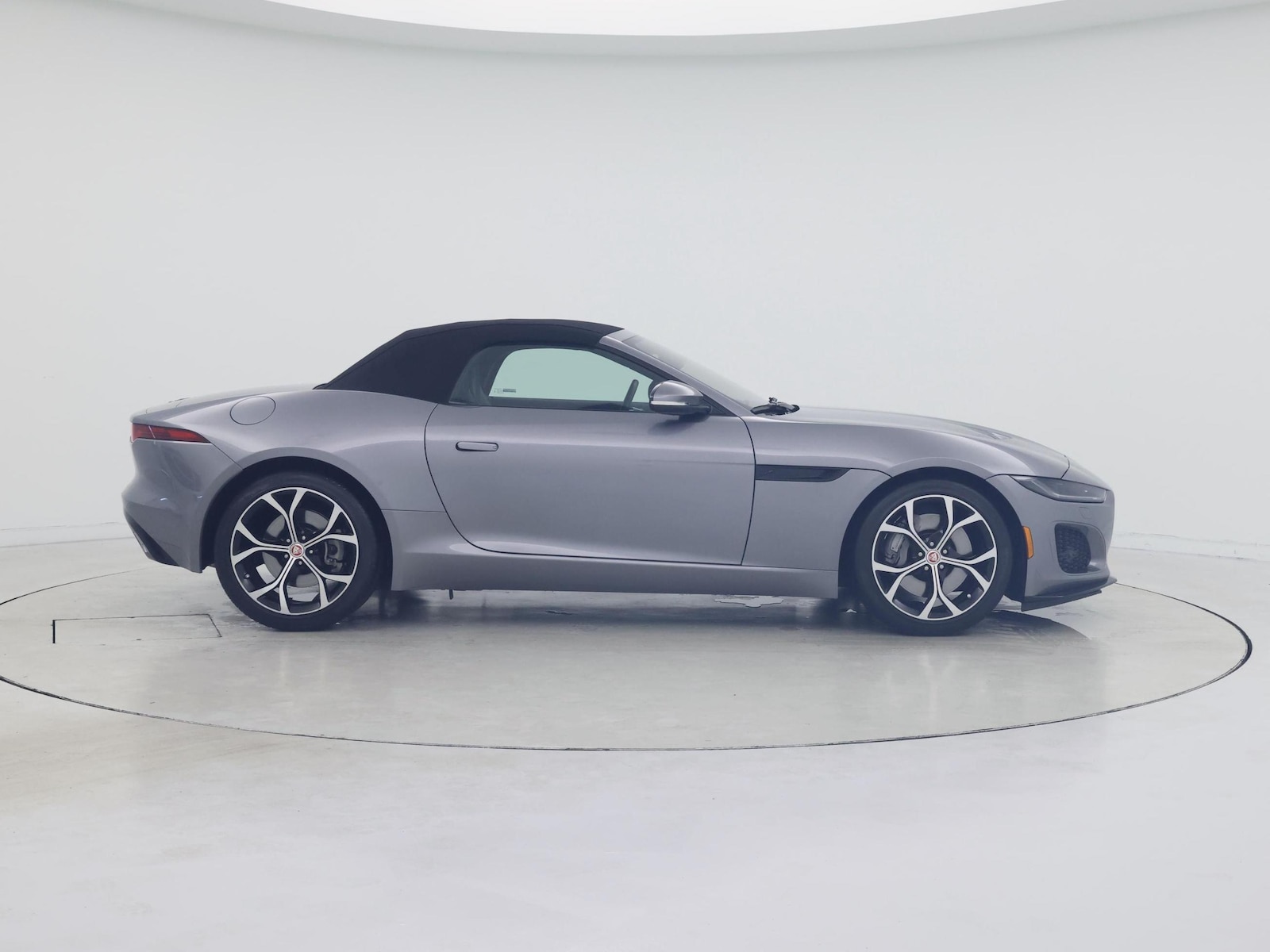 2021 Jaguar F-TYPE Base - Photo 8
