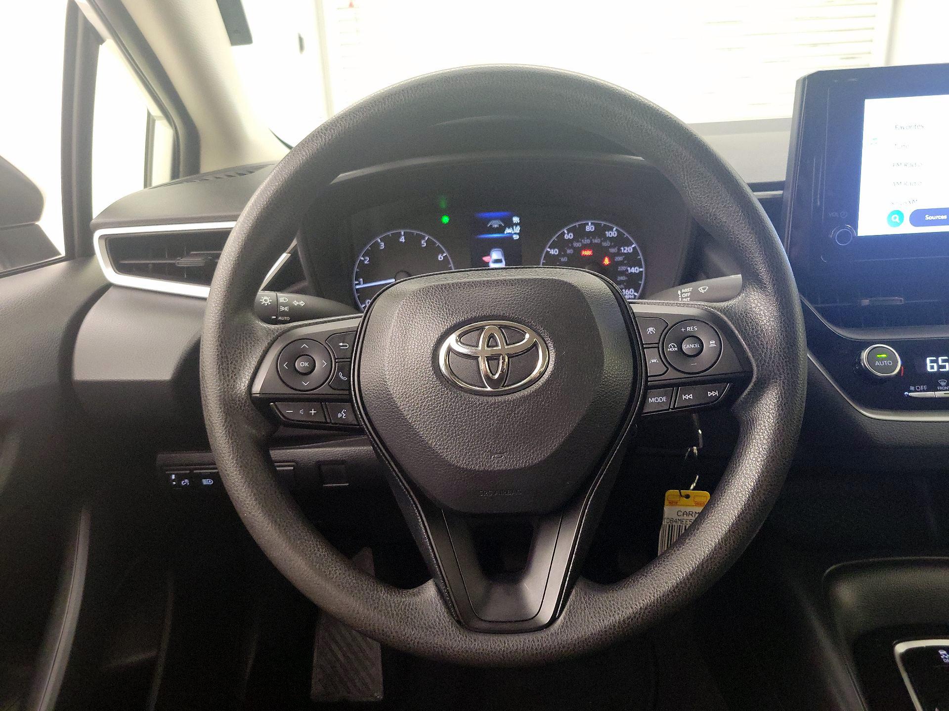 Thumbnail: 2023 Toyota Corolla - 10