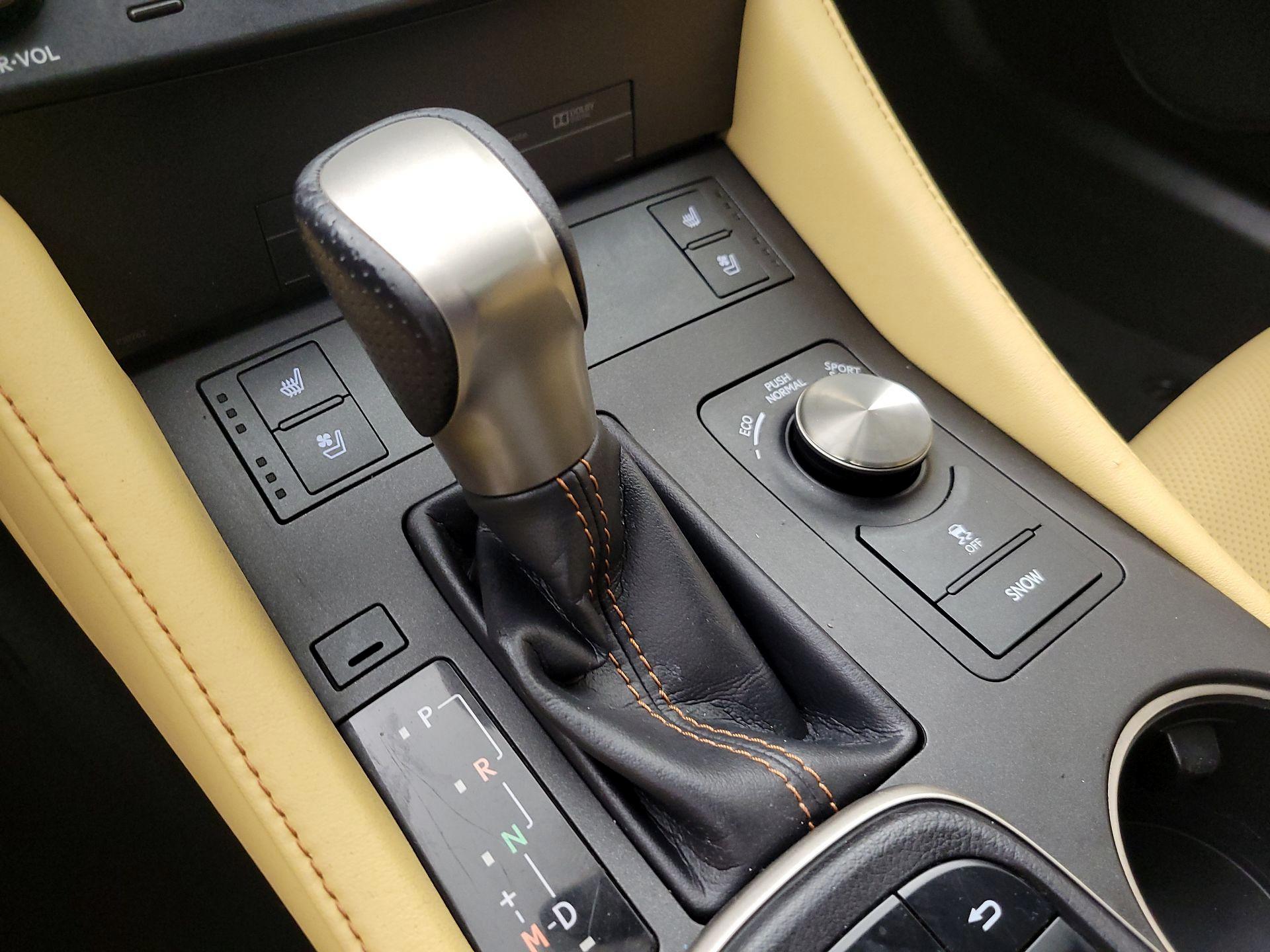Thumbnail: 2016 Lexus RC - 18