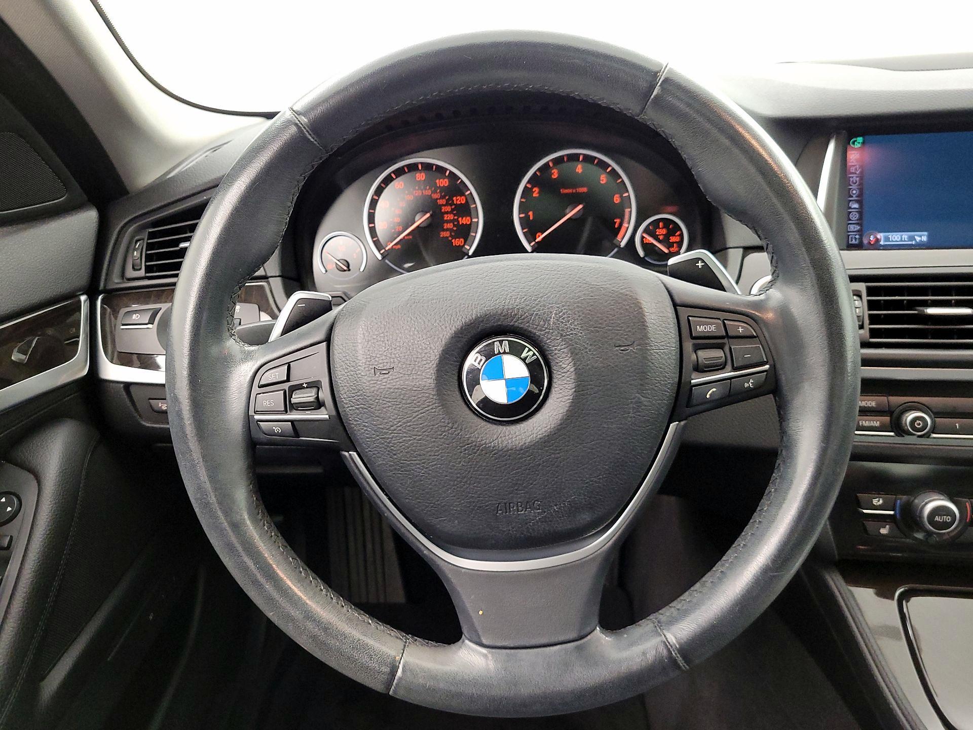 Thumbnail: 2016 BMW 5 Series - 10