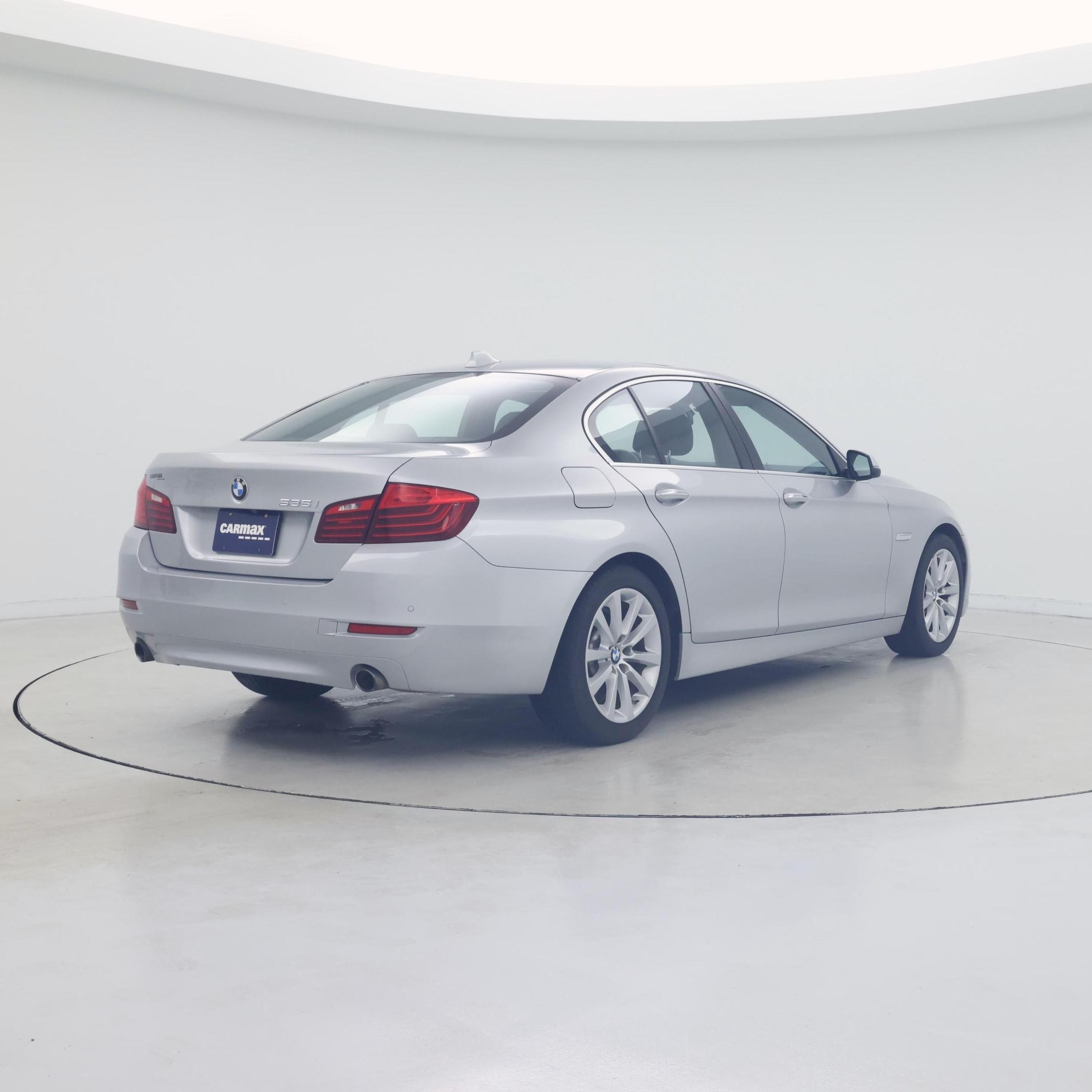 Thumbnail: 2016 BMW 5 Series - 8