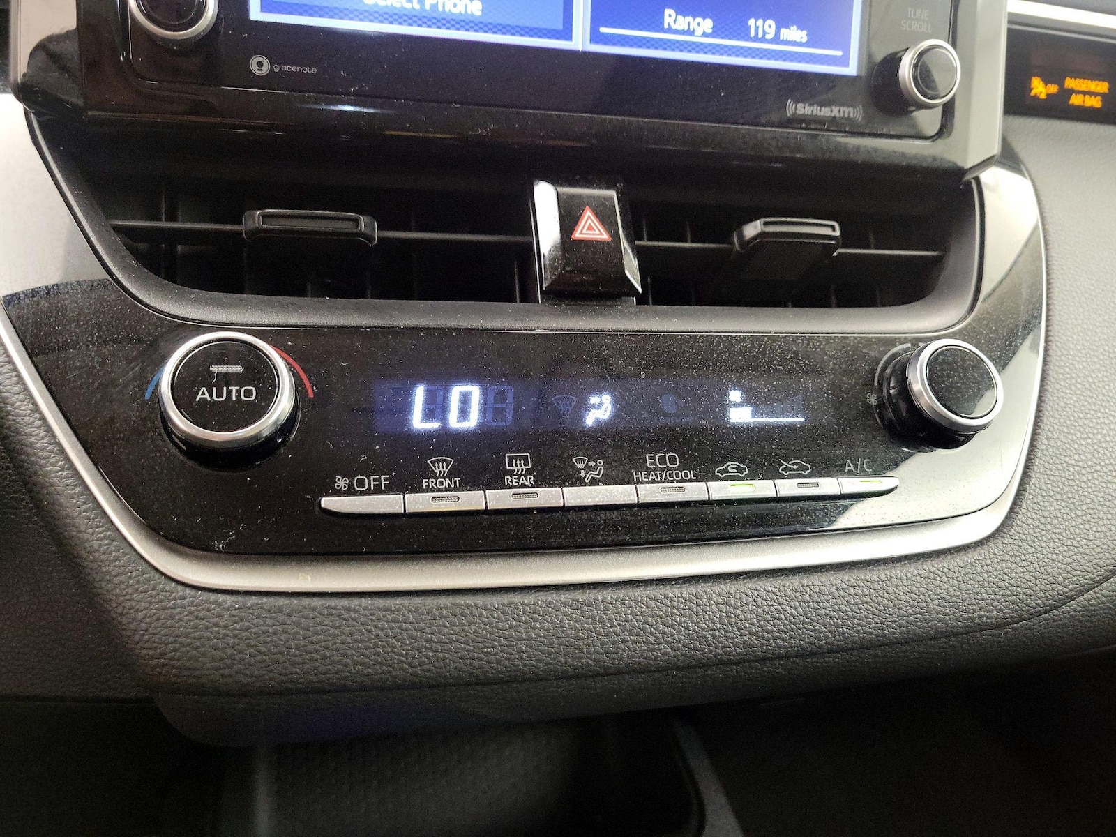 2022 Toyota Corolla LE - Photo 17