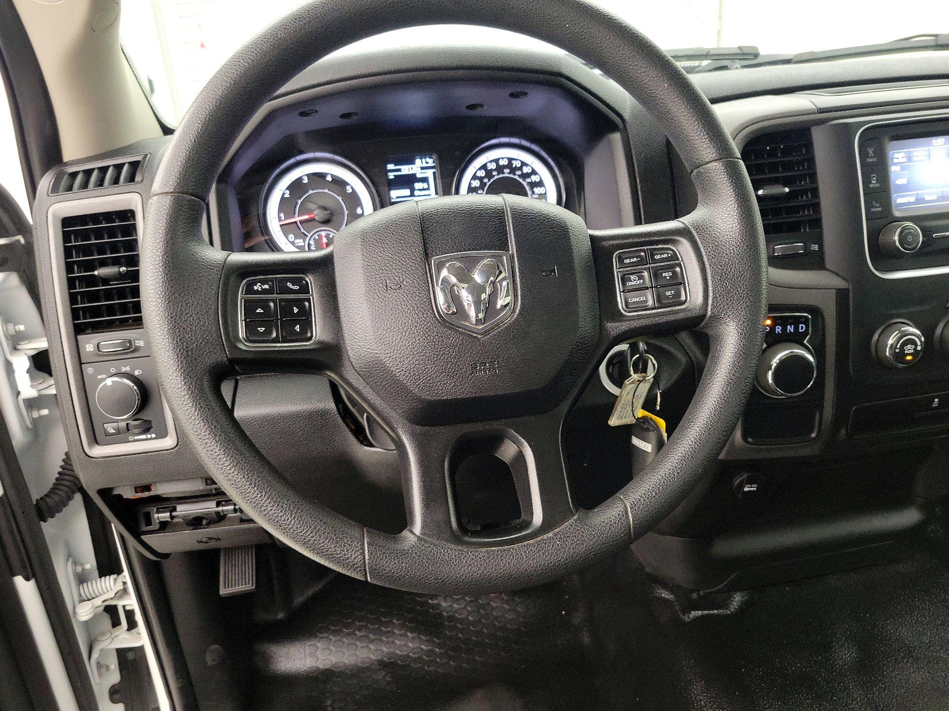 Thumbnail: 2023 RAM 1500 Classic - 10