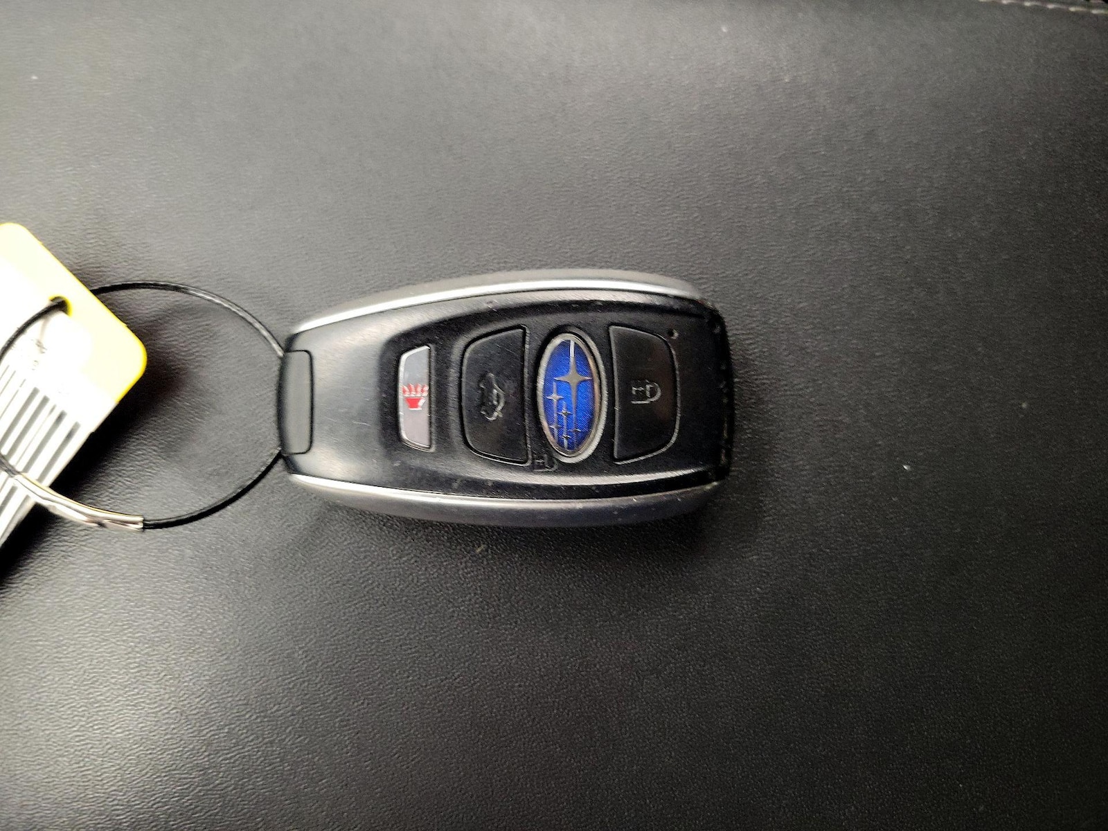 2025 Subaru Ascent Premium - Photo 25