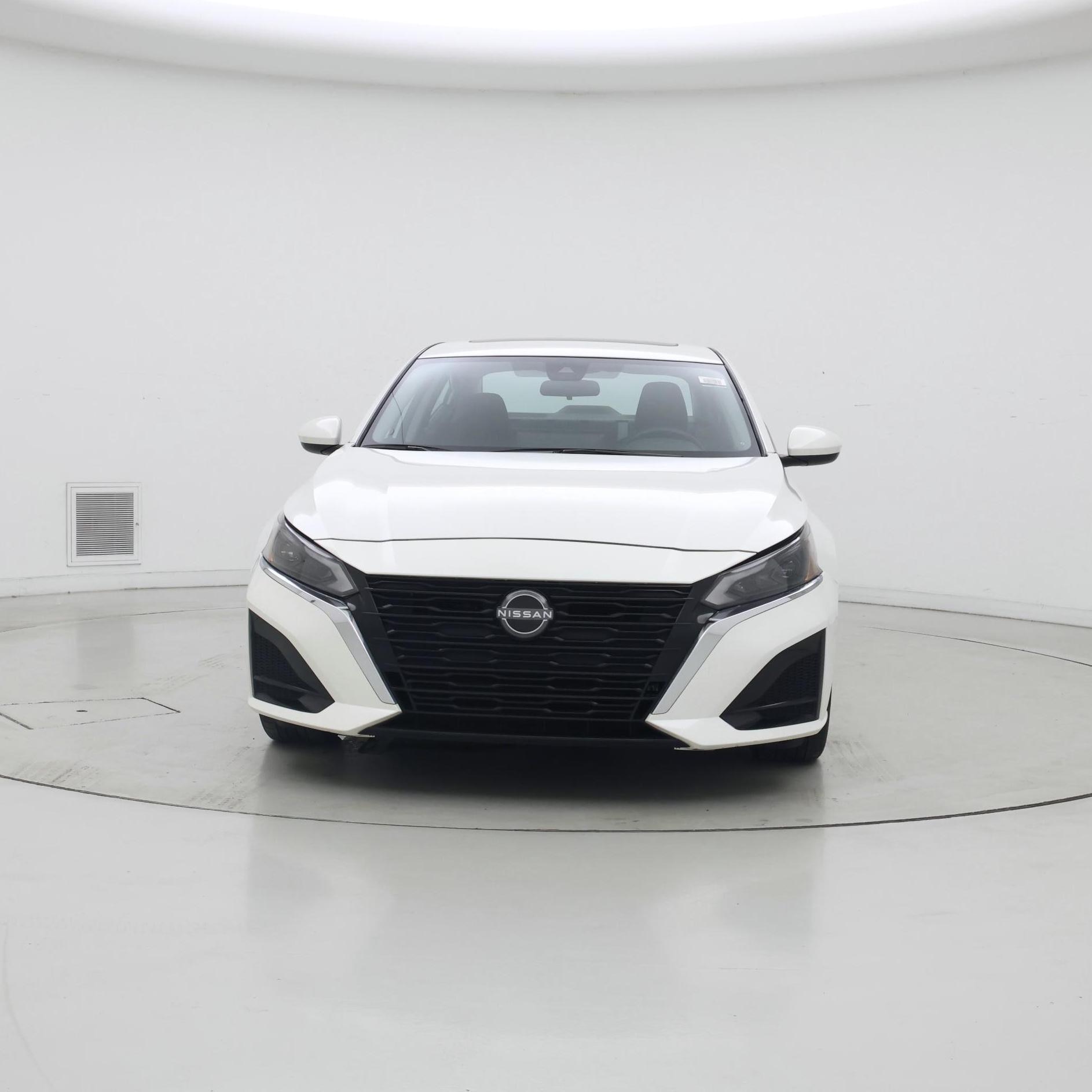 Thumbnail: 2023 Nissan Altima - 5