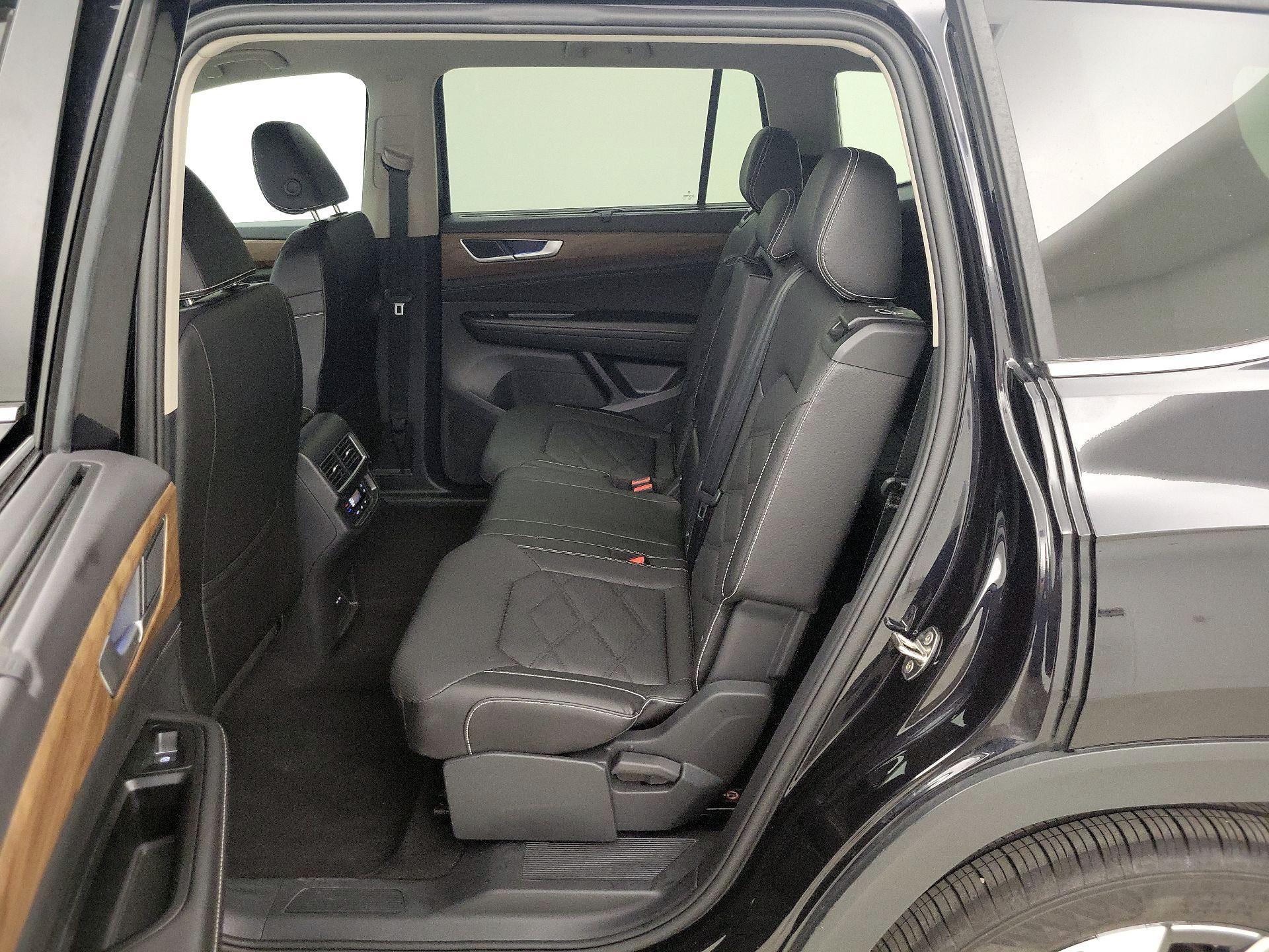 Thumbnail: 2025 Volkswagen Atlas - 19