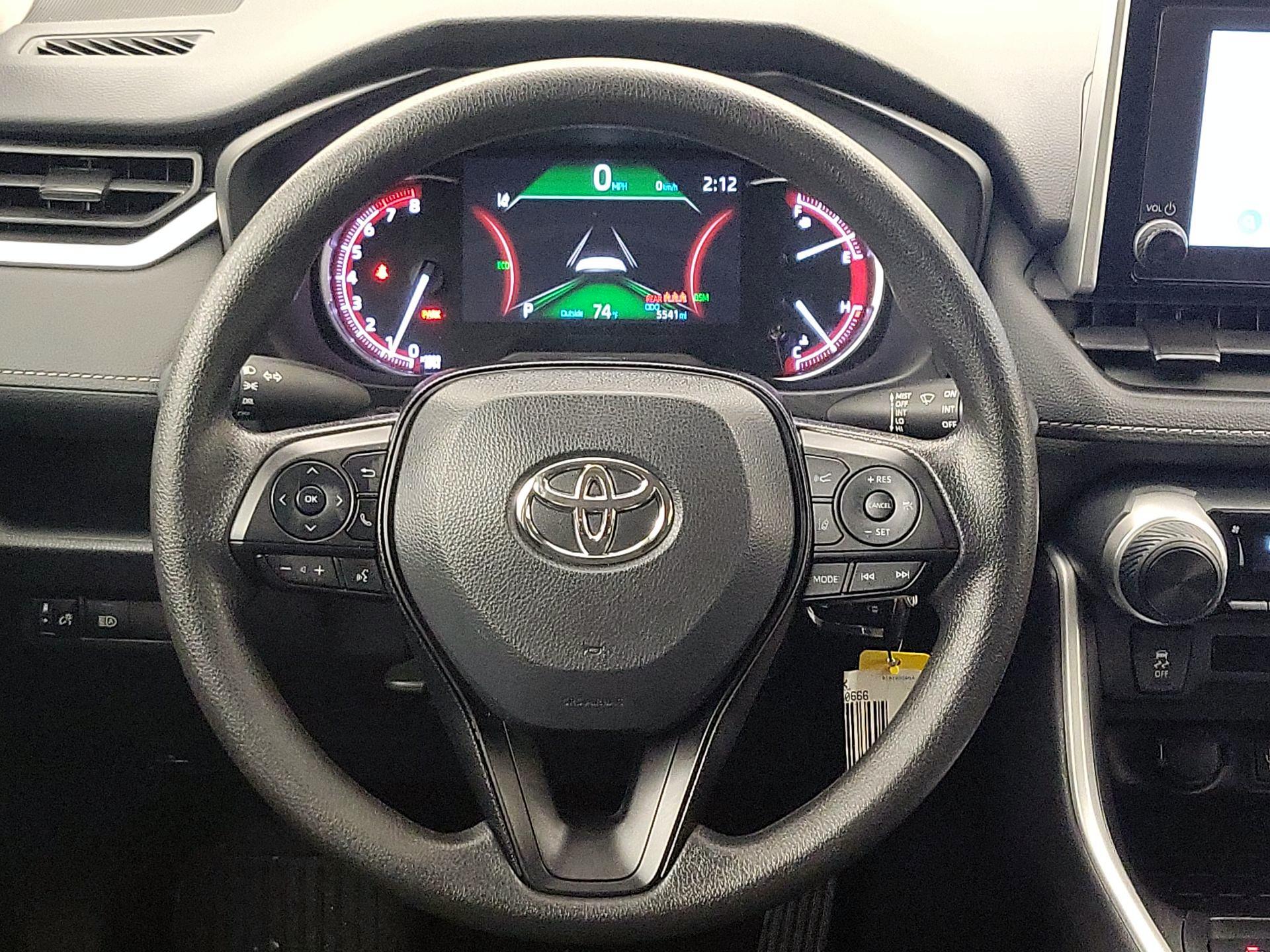 Thumbnail: 2025 Toyota RAV4 - 10