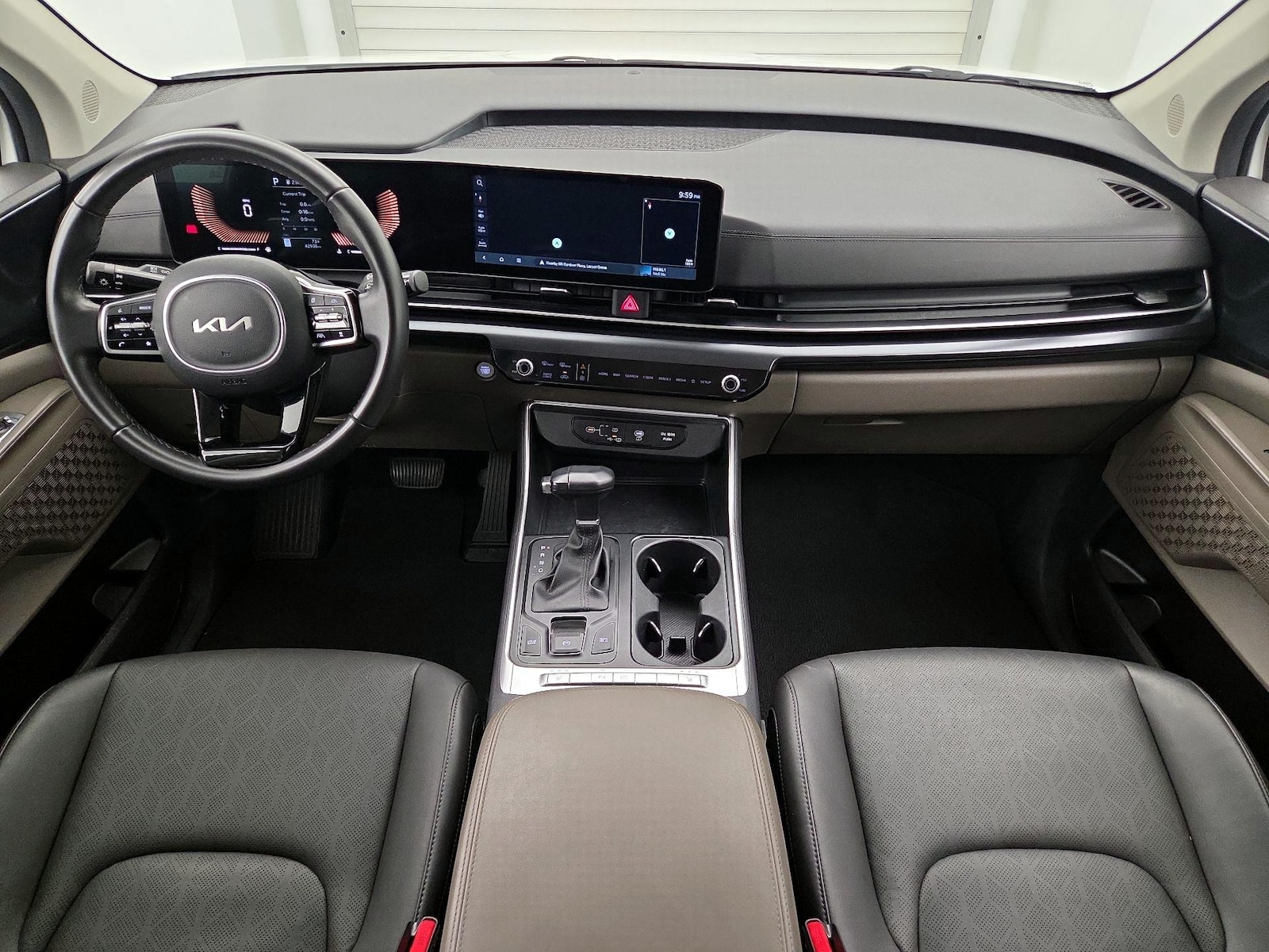 2025 Kia Carnival LXS - Photo 10