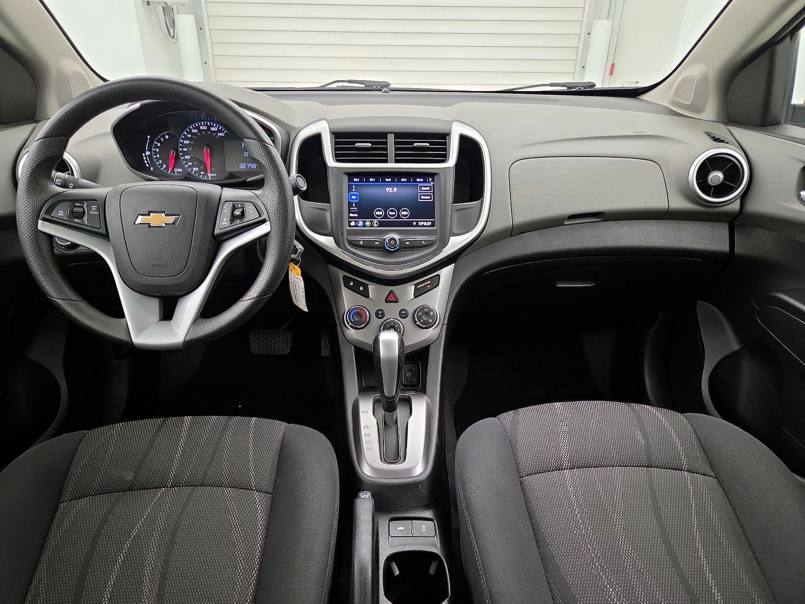2020 Chevrolet Sonic LT - Photo 10