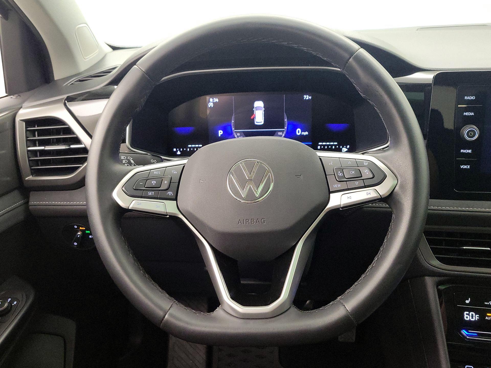 Thumbnail: 2025 Volkswagen Taos - 10