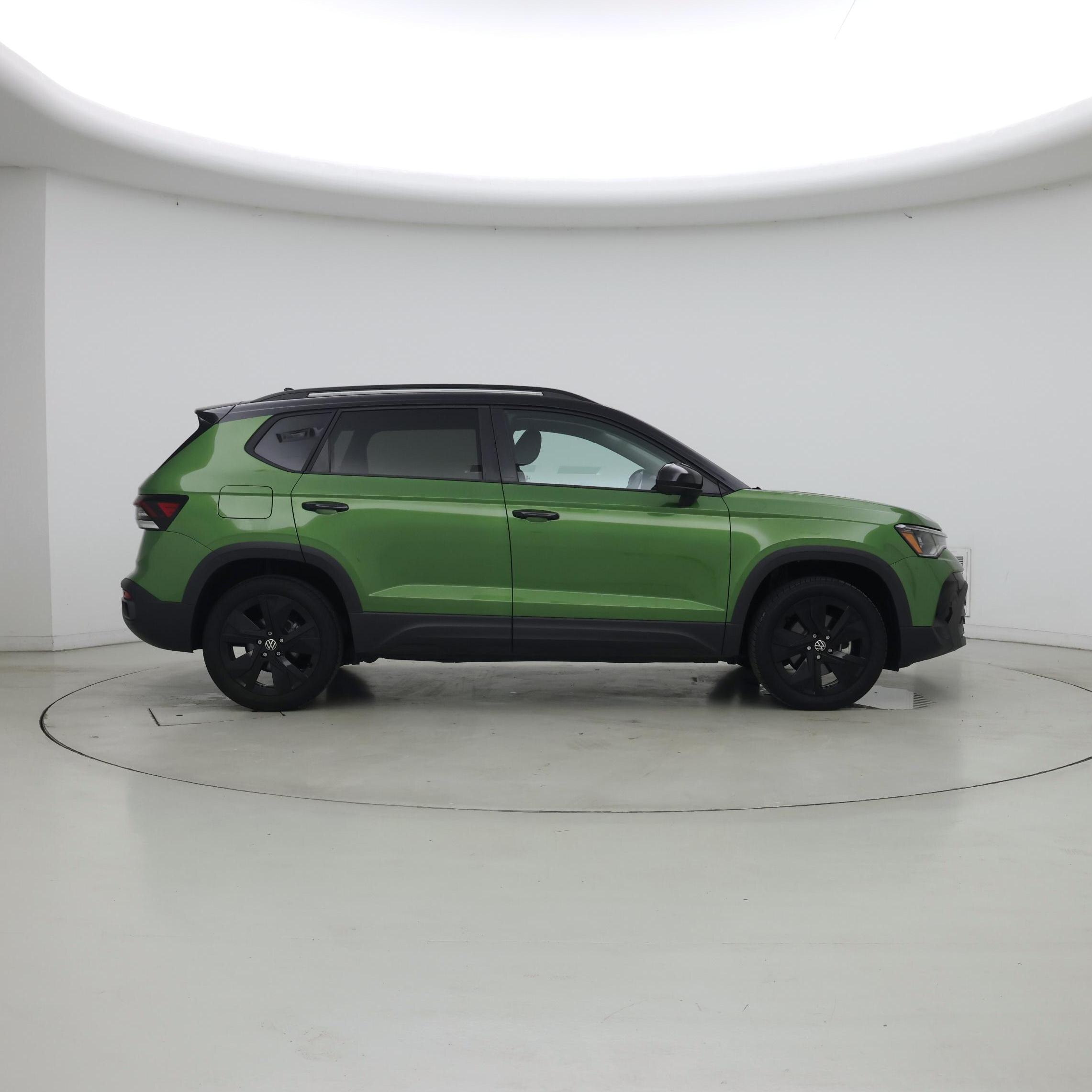 Thumbnail: 2025 Volkswagen Taos - 7