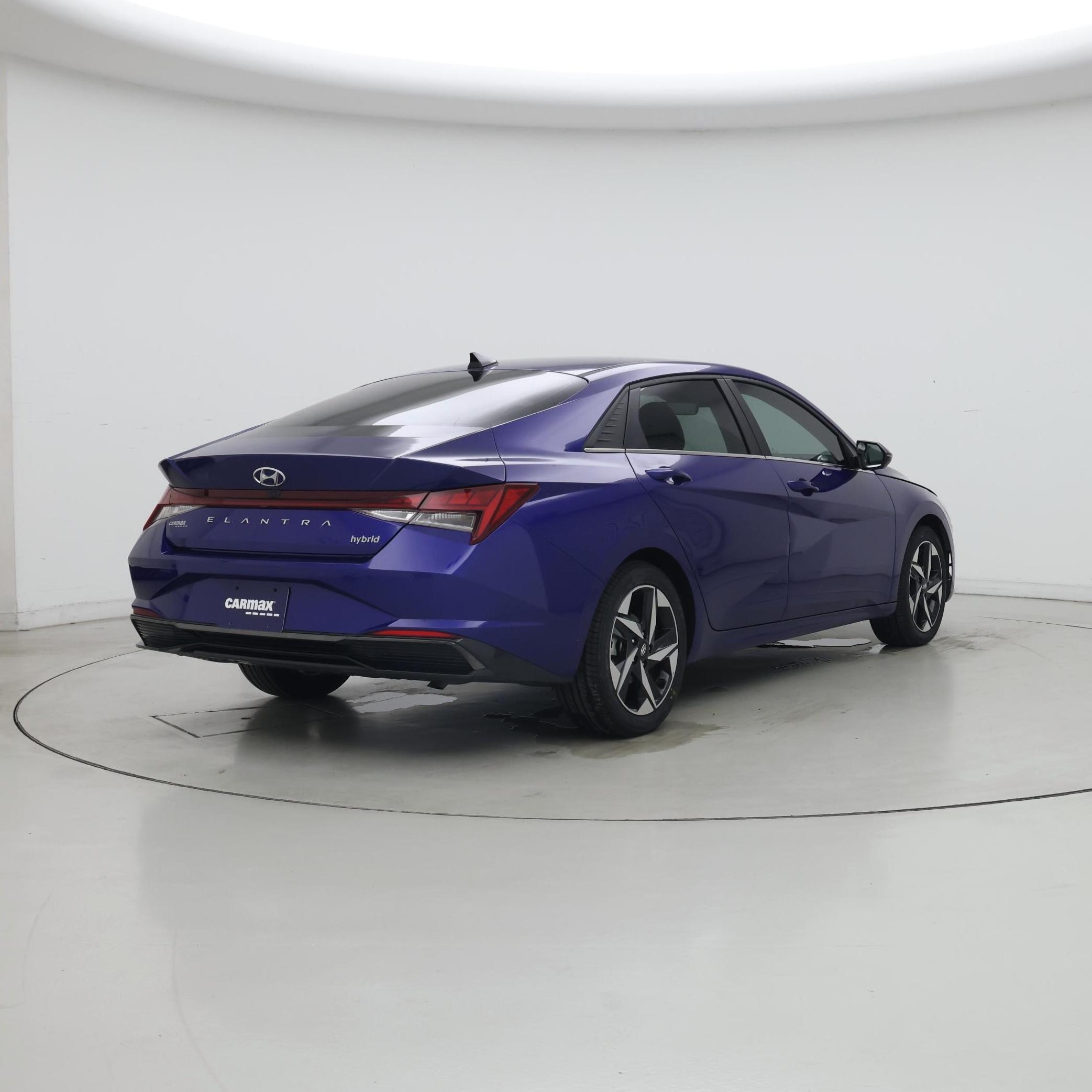 Thumbnail: 2023 Hyundai Elantra - 8